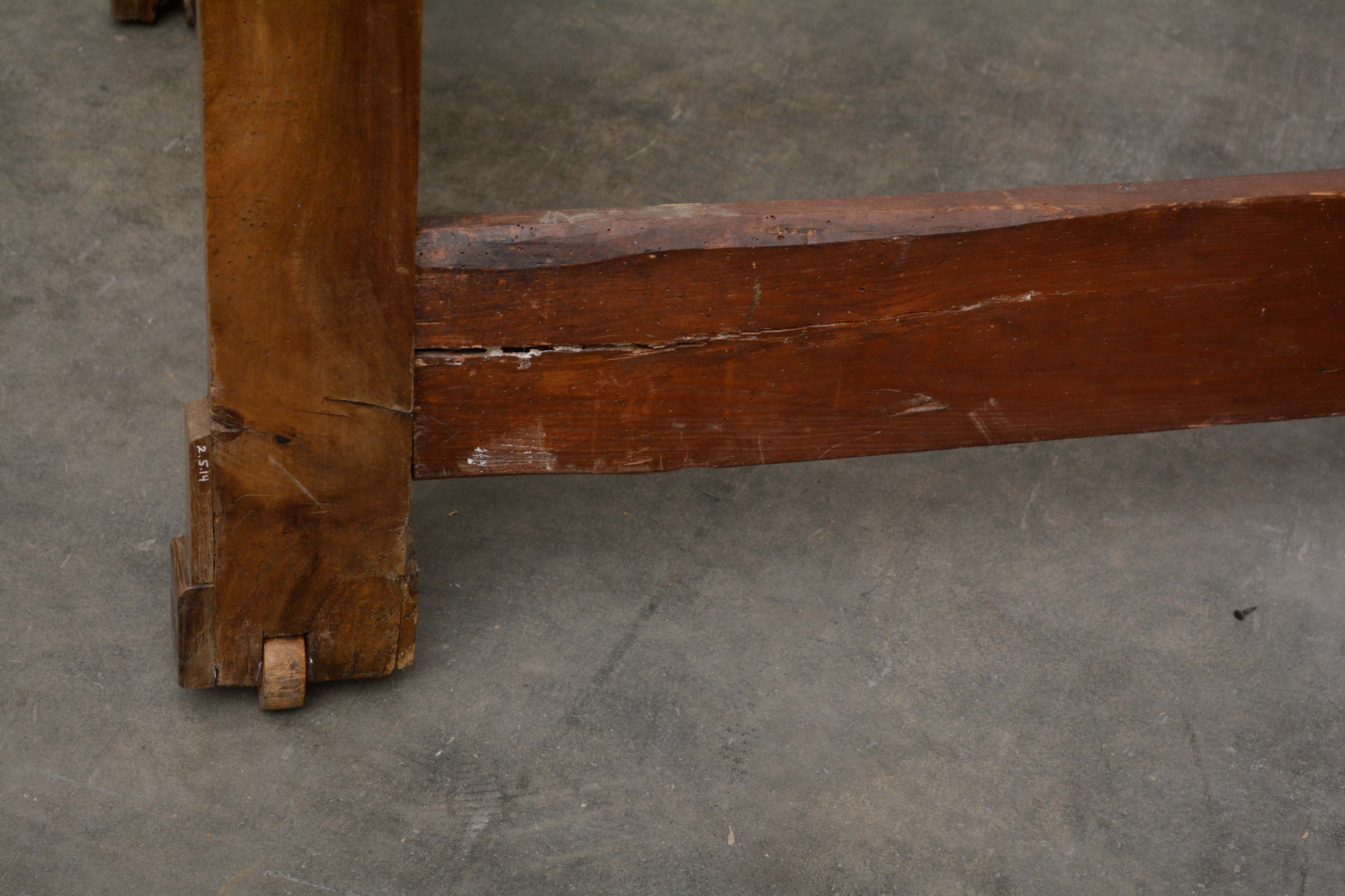 French Provincial Walnut Daybed Frame, Early/Mid 19th Century