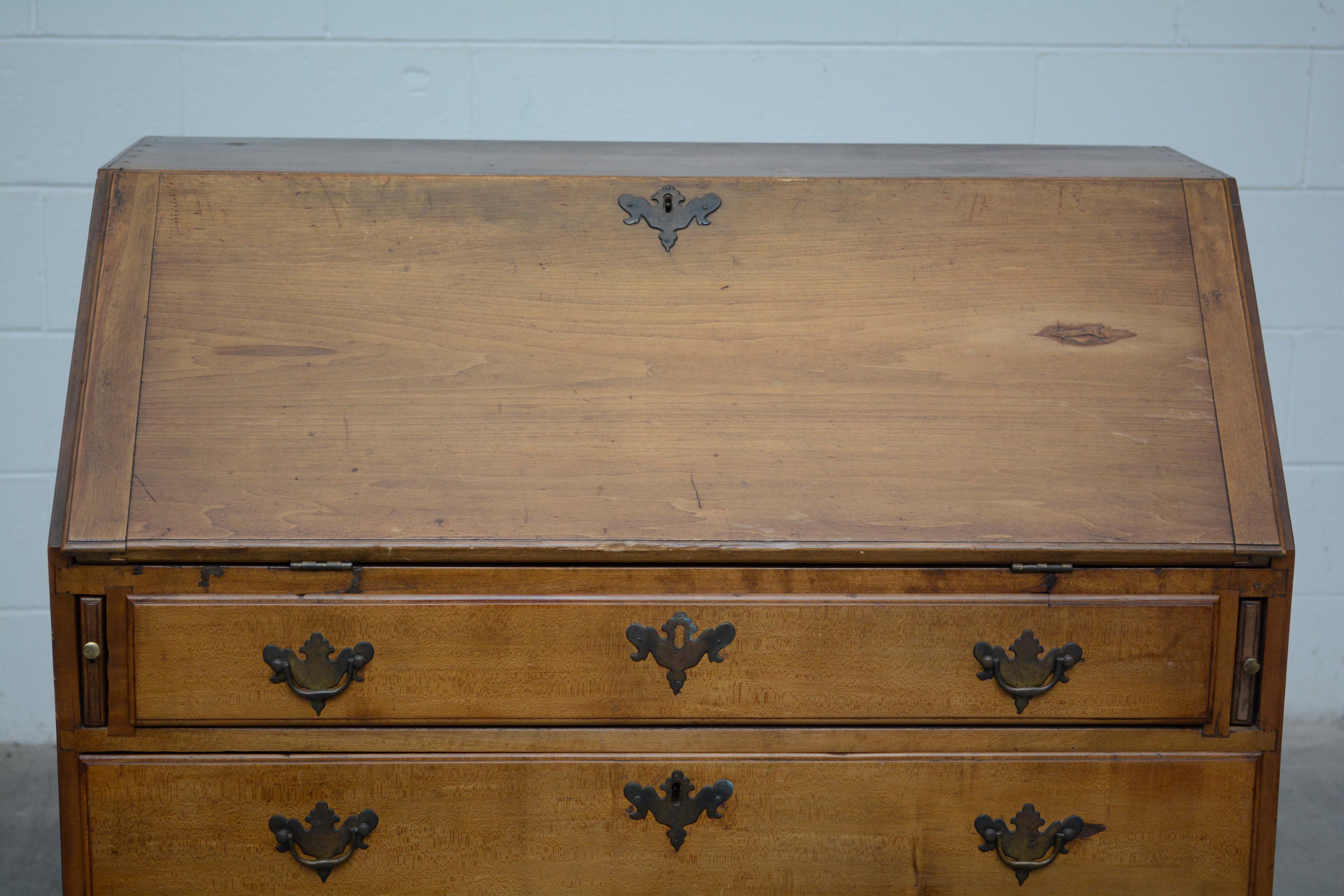 Federal Slant-Front Desk, Late 18th/Early 19th Century