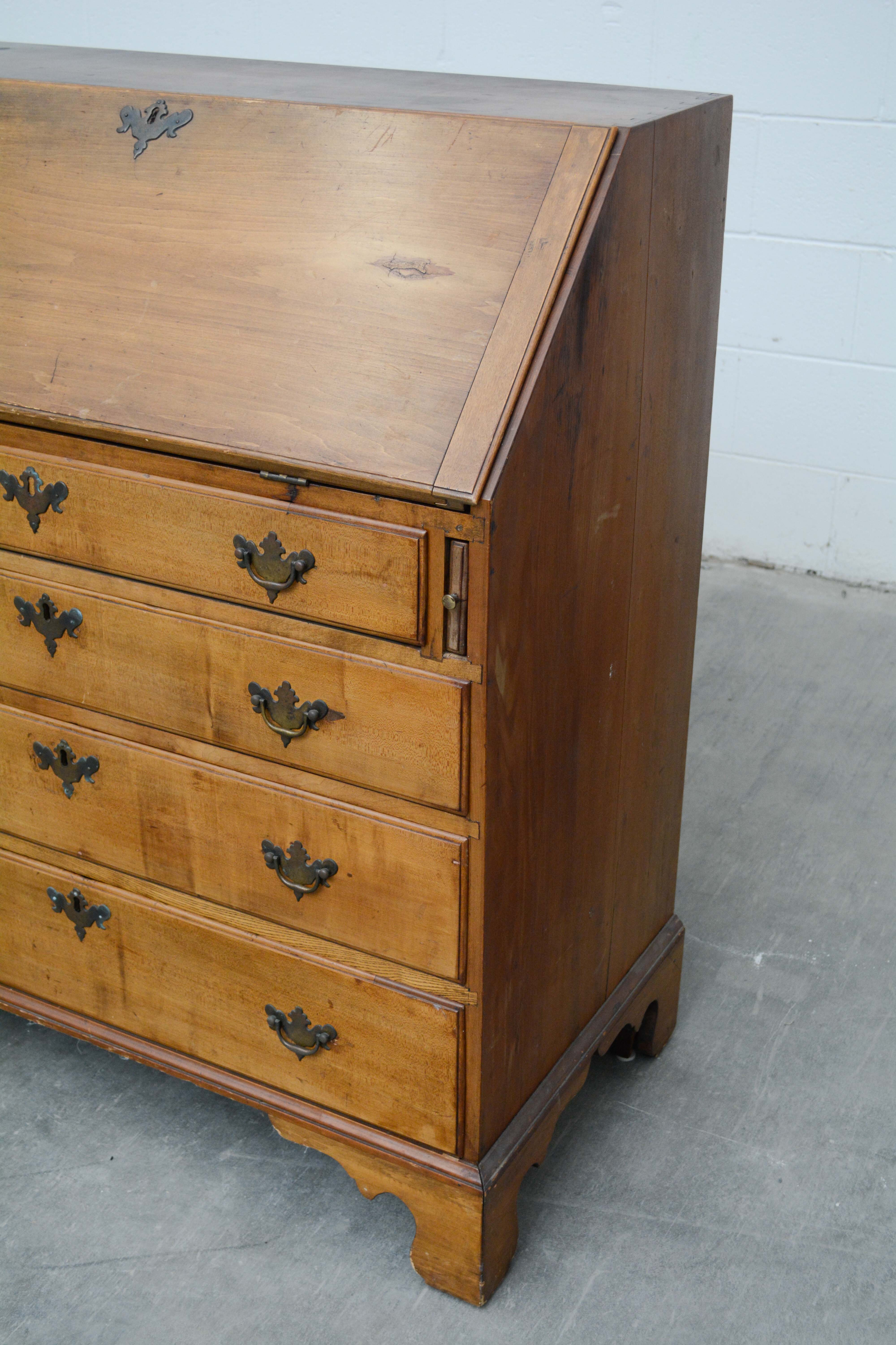 Federal Slant-Front Desk, Late 18th/Early 19th Century