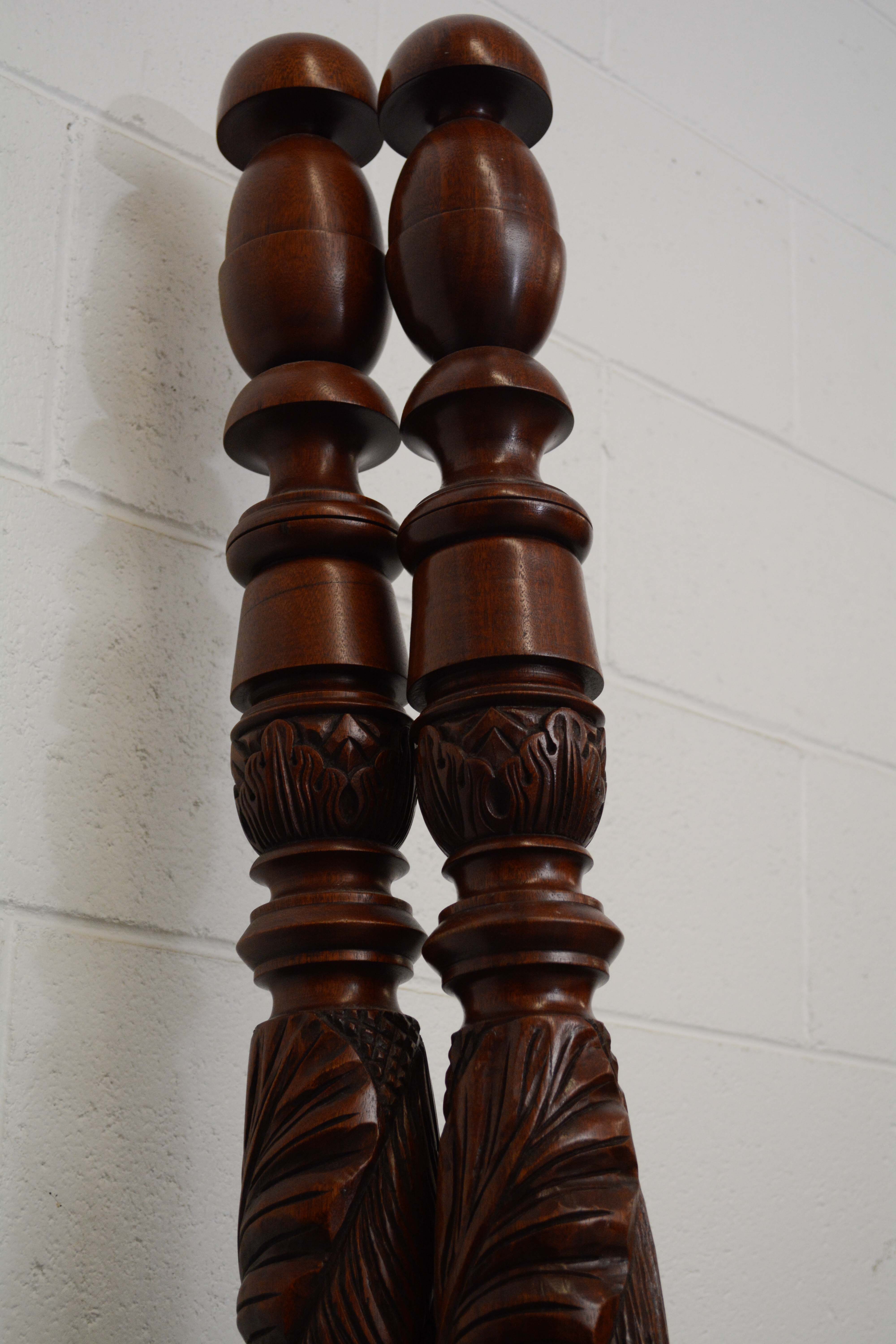 Federal Style Mahogany King Size Bed Frame, Mid-20th Century