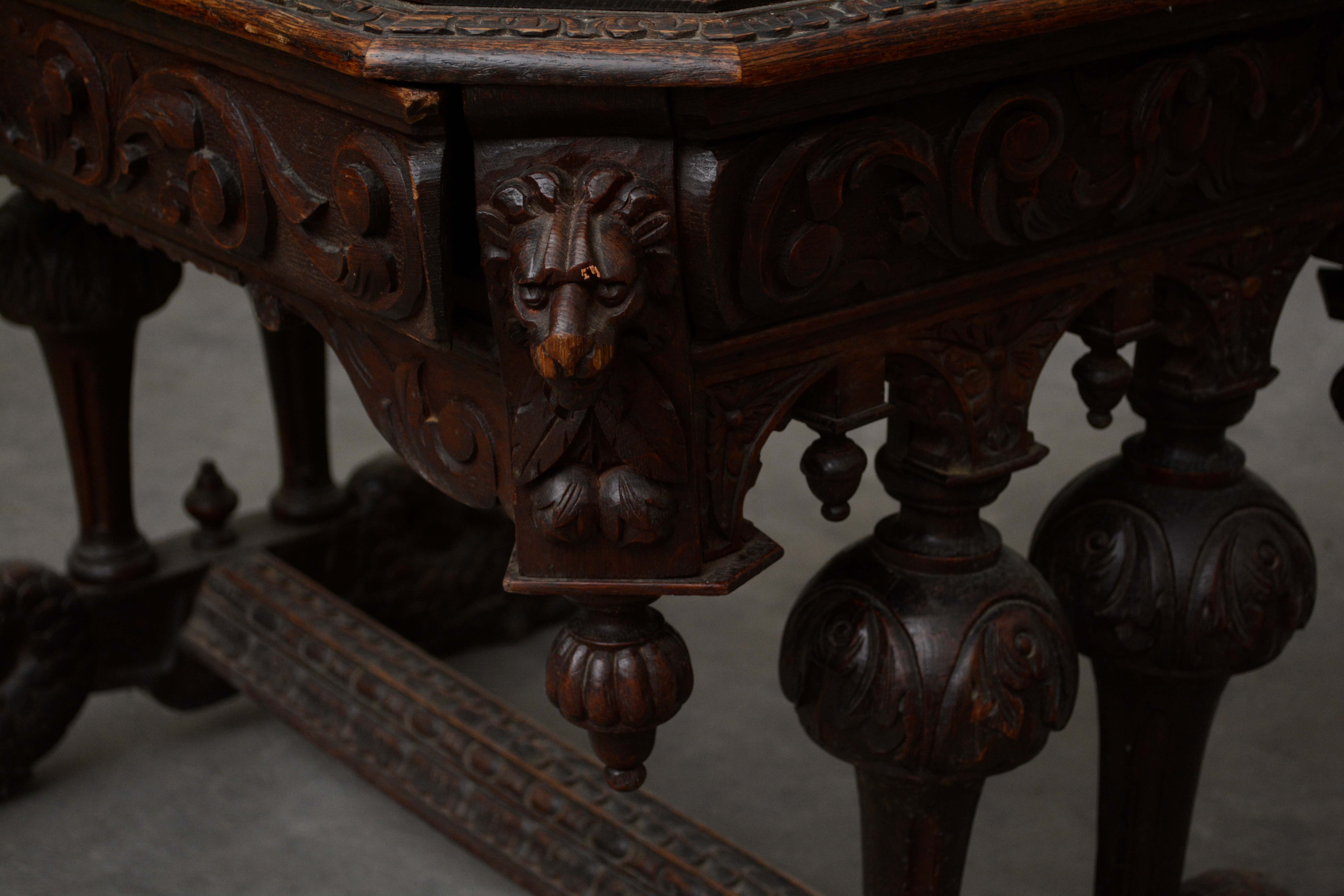 Renaissance Revival Oak Library Table, Mid-19th Century