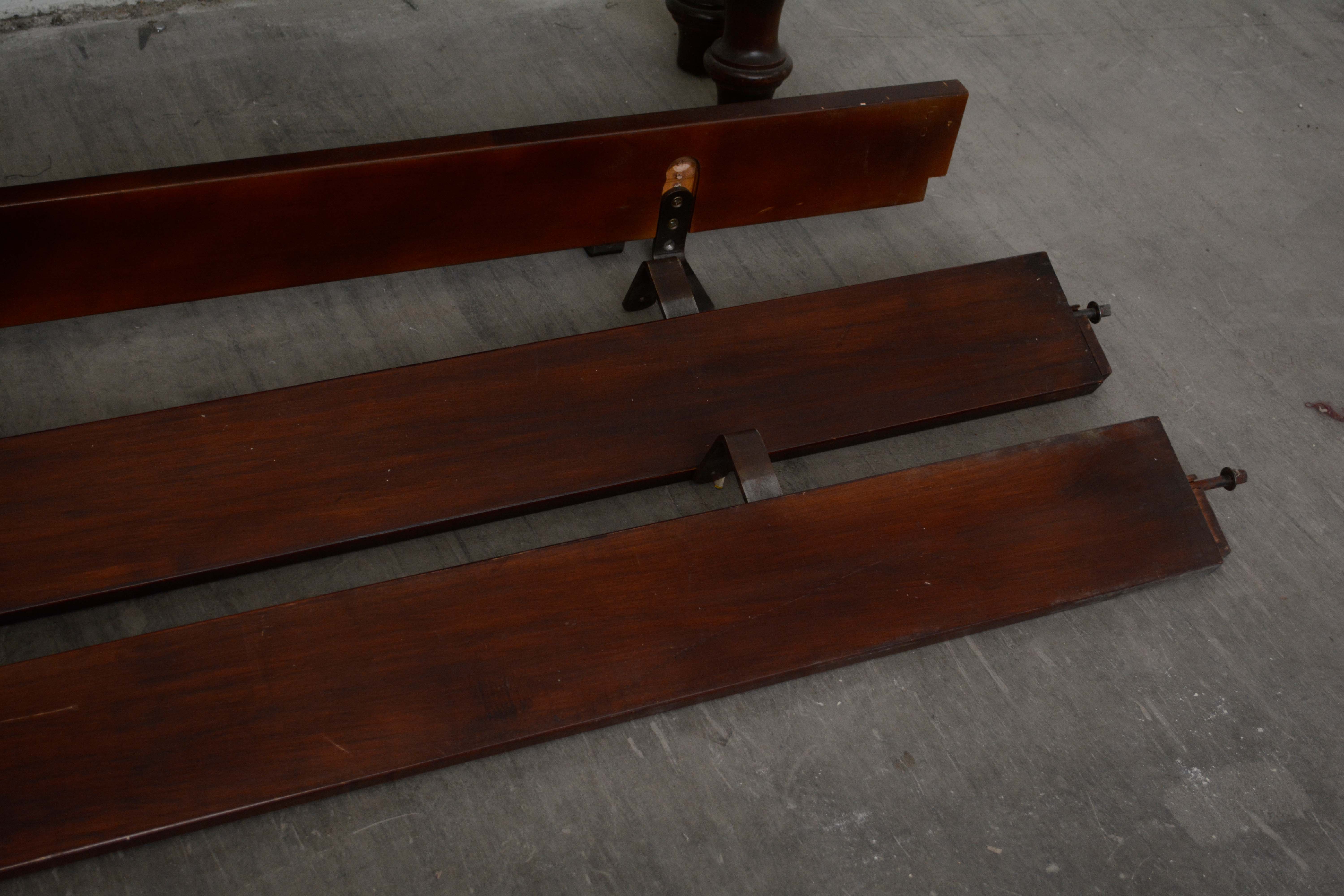 Federal Style Mahogany King Size Bed Frame, Late 20th Century