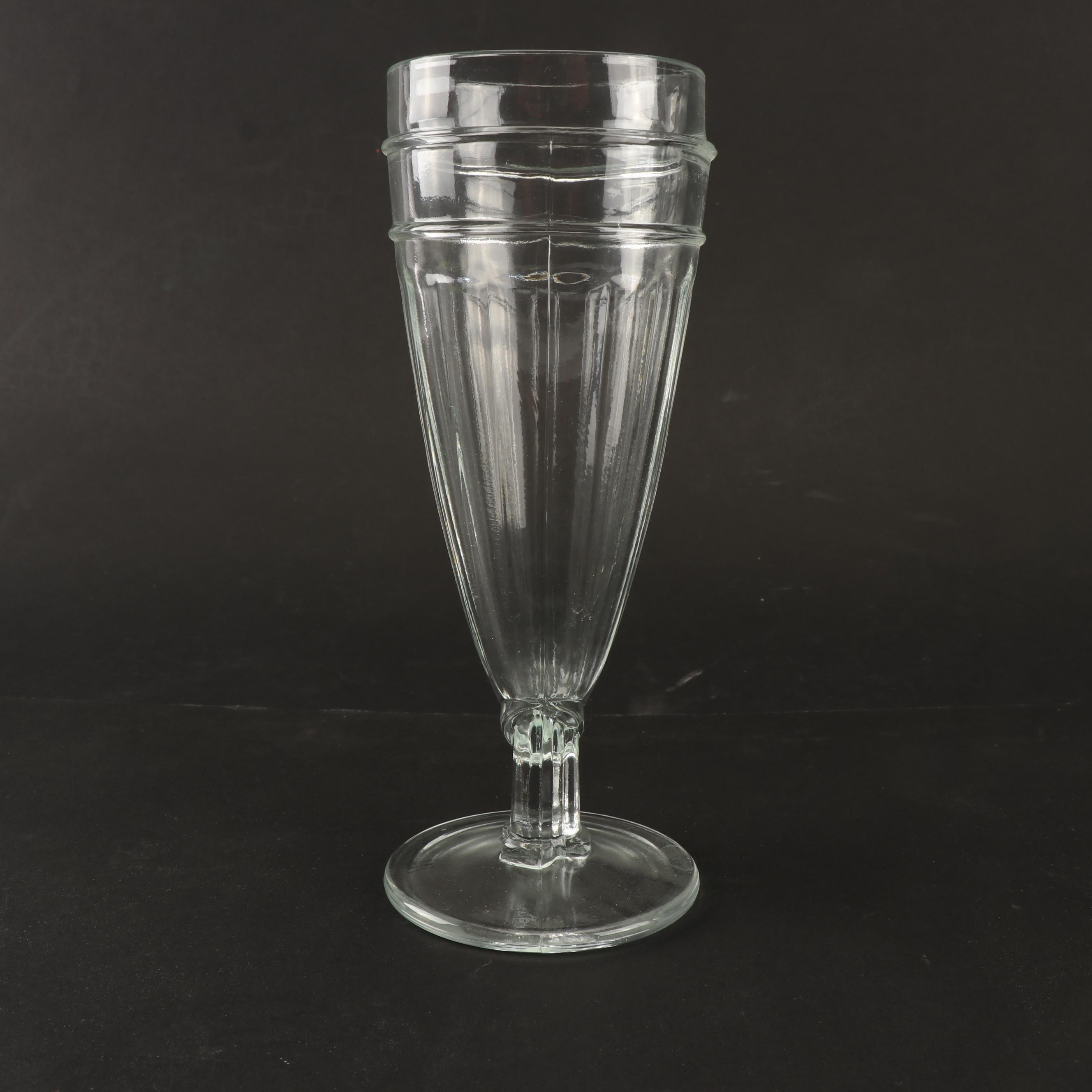 Tiara Footed Glass Drinking Horns