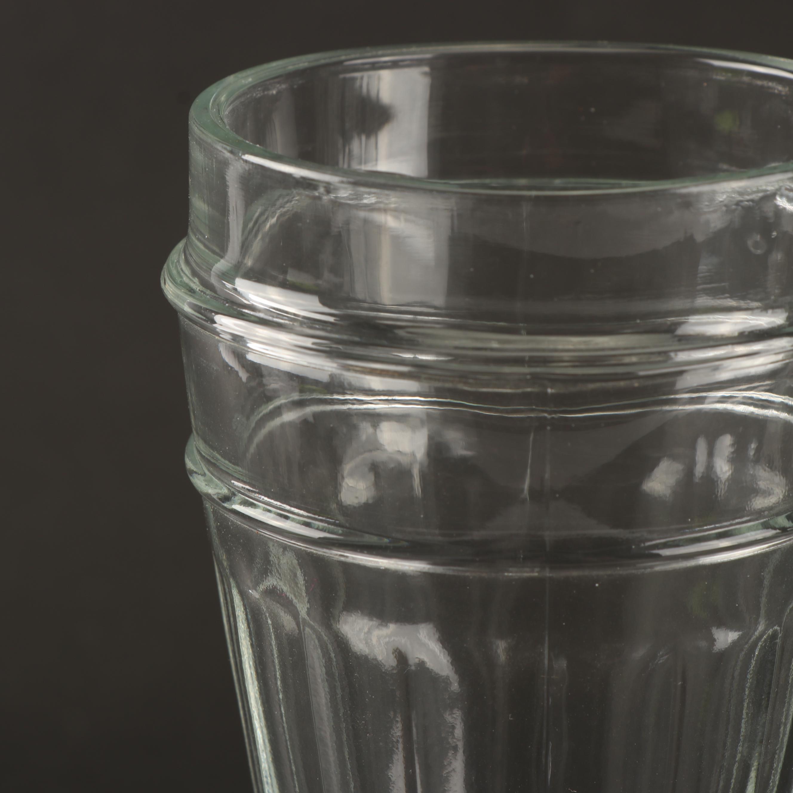 Tiara Footed Glass Drinking Horns