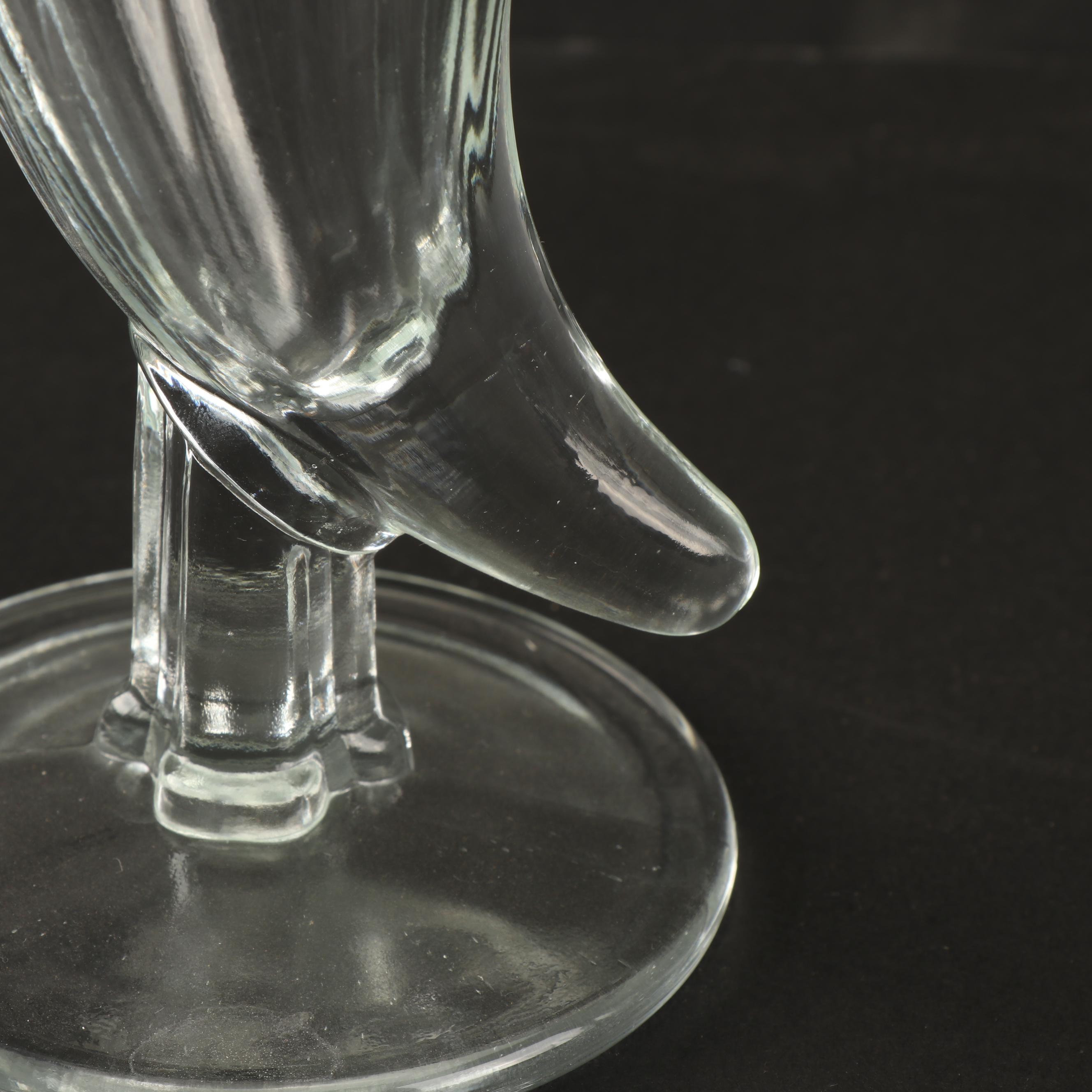 Tiara Footed Glass Drinking Horns