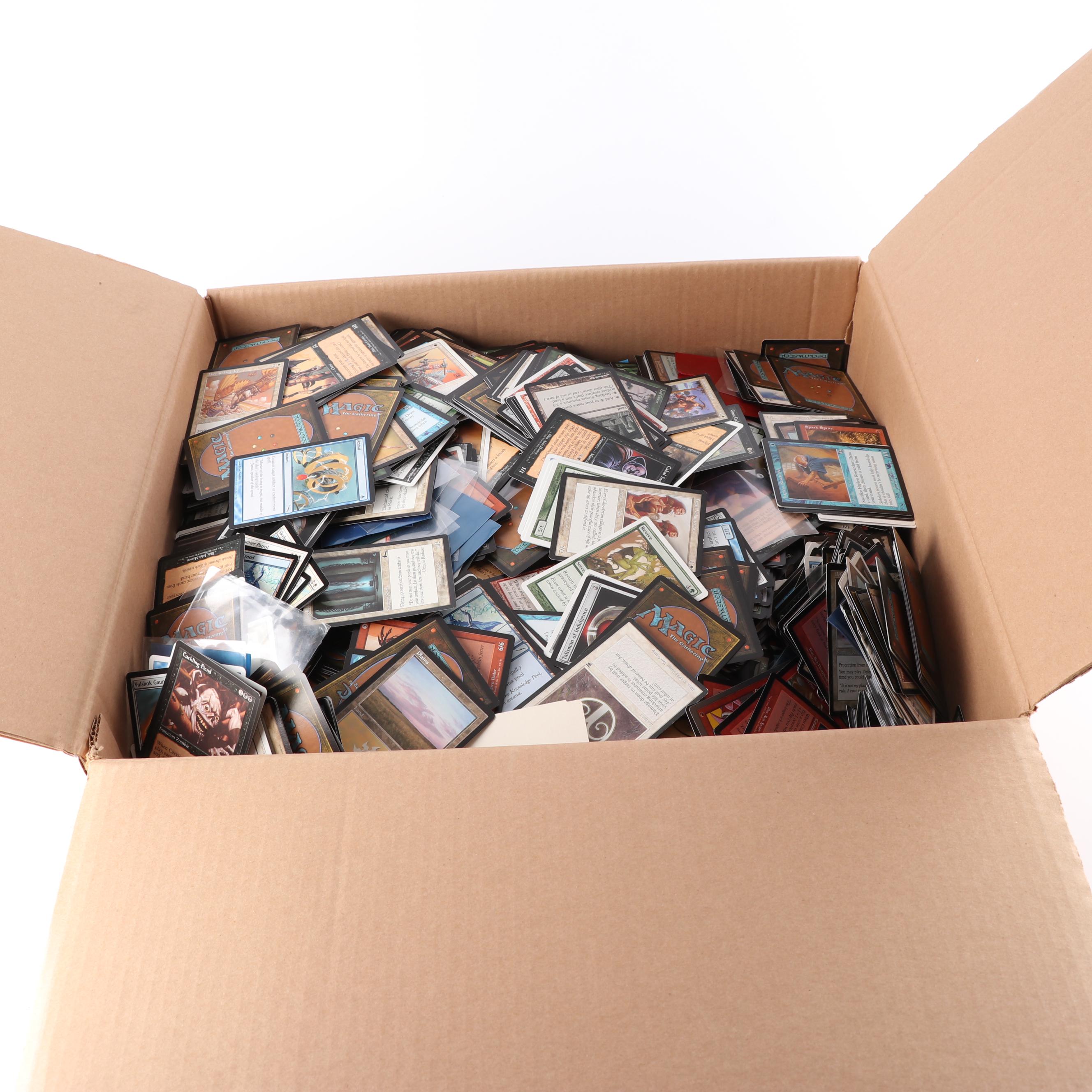 Magic: The Gathering Trading Cards with Binder