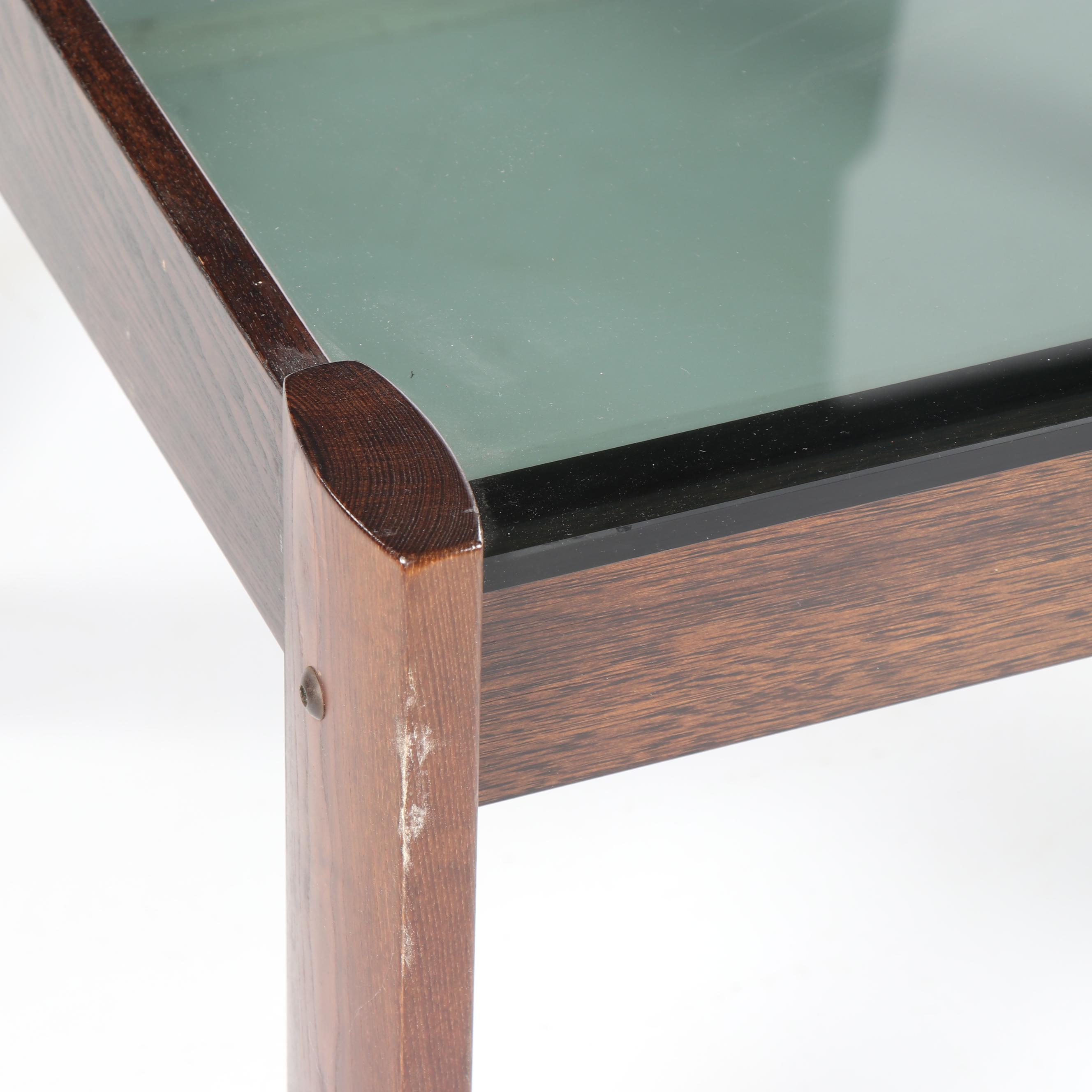 Mid Century Modern Rosewood Lafer Style Side Table, Mid 20th Century