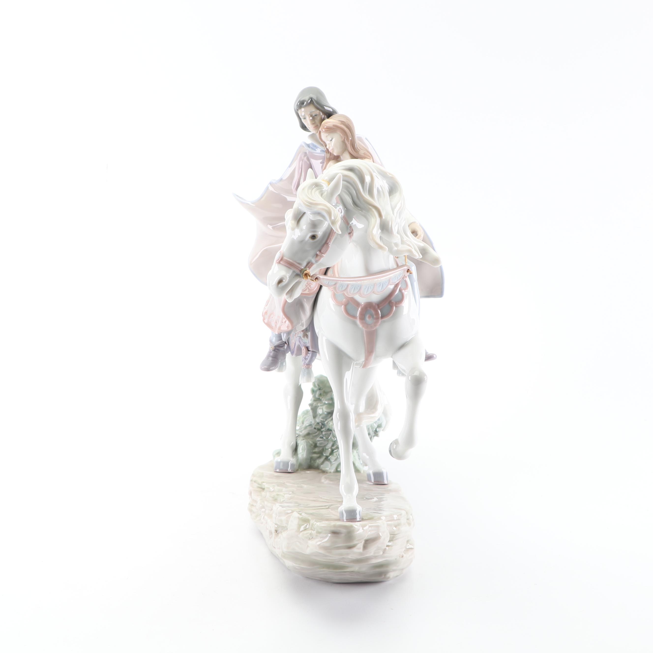 Lladro Porcelain Figurine "Love Story"