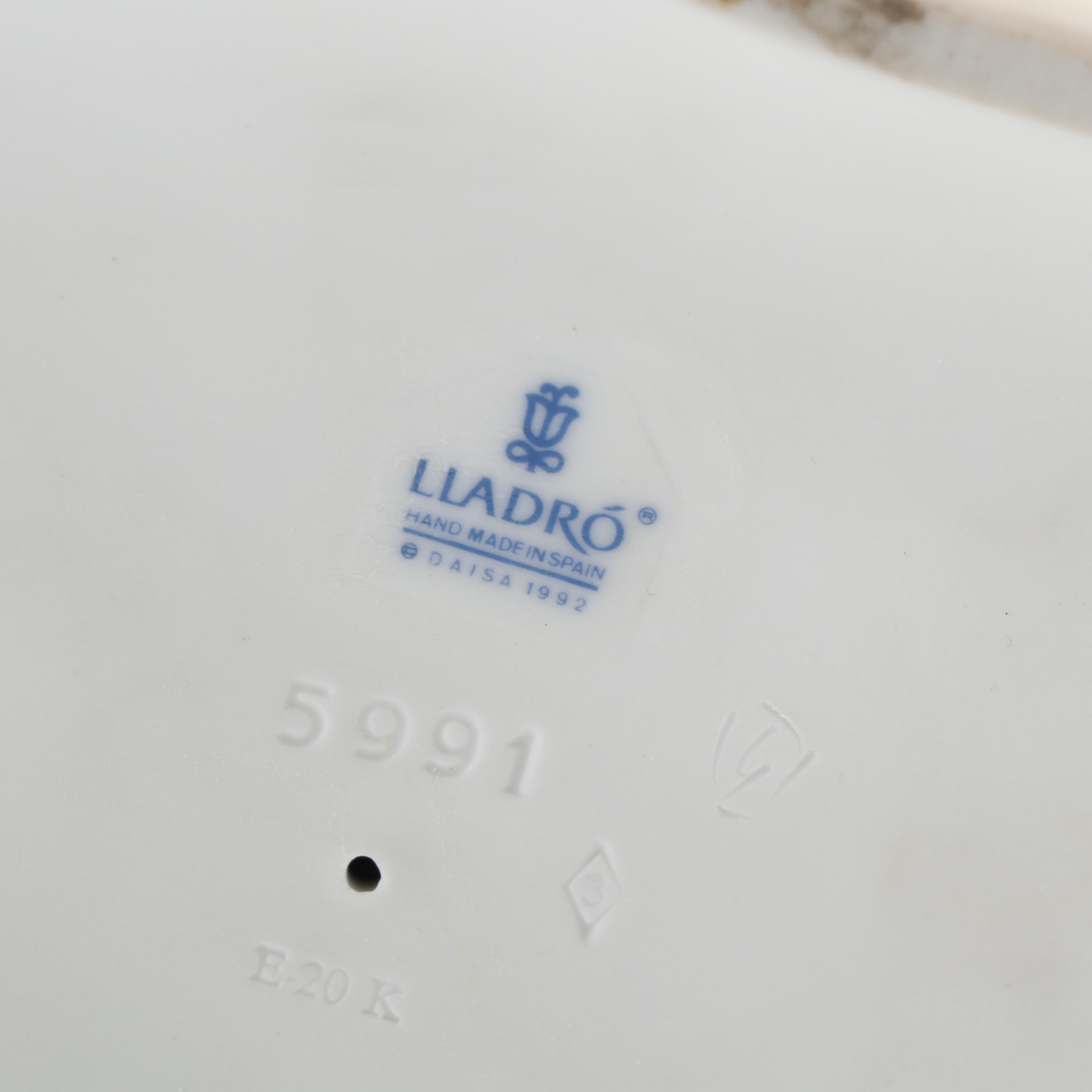 Lladro Porcelain Figurine "Love Story"