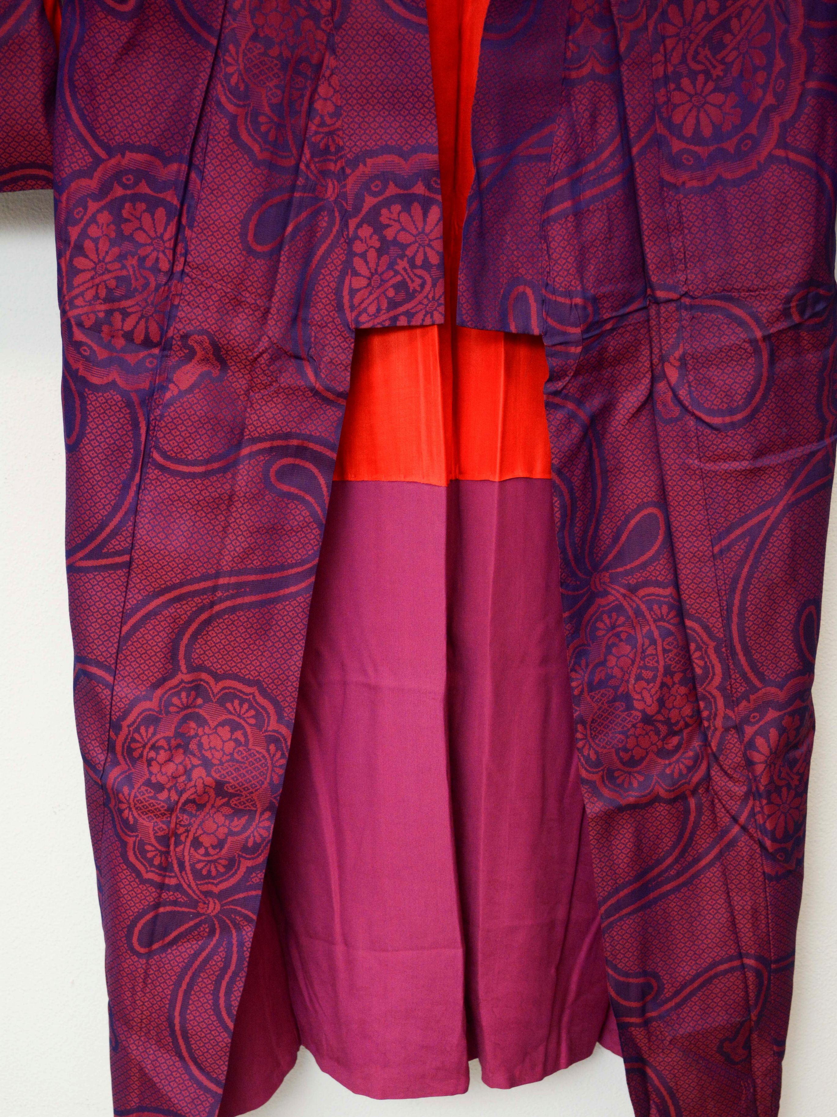 Circa 1920 Vintage Handwoven Omeshi Silk Damask Kofurisode Kimono