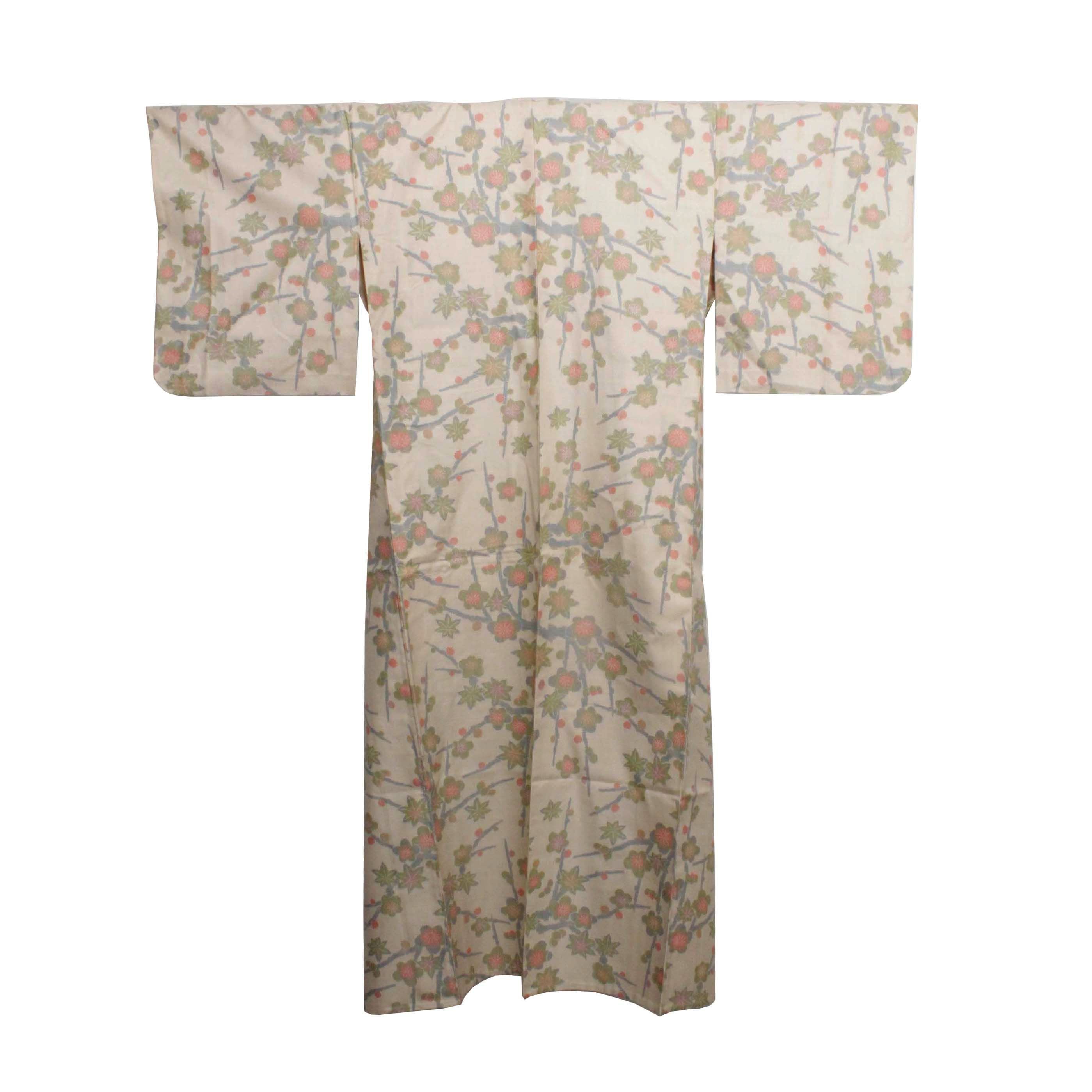 Circa 1950 Vintage Handwoven Oshima Silk Kimono