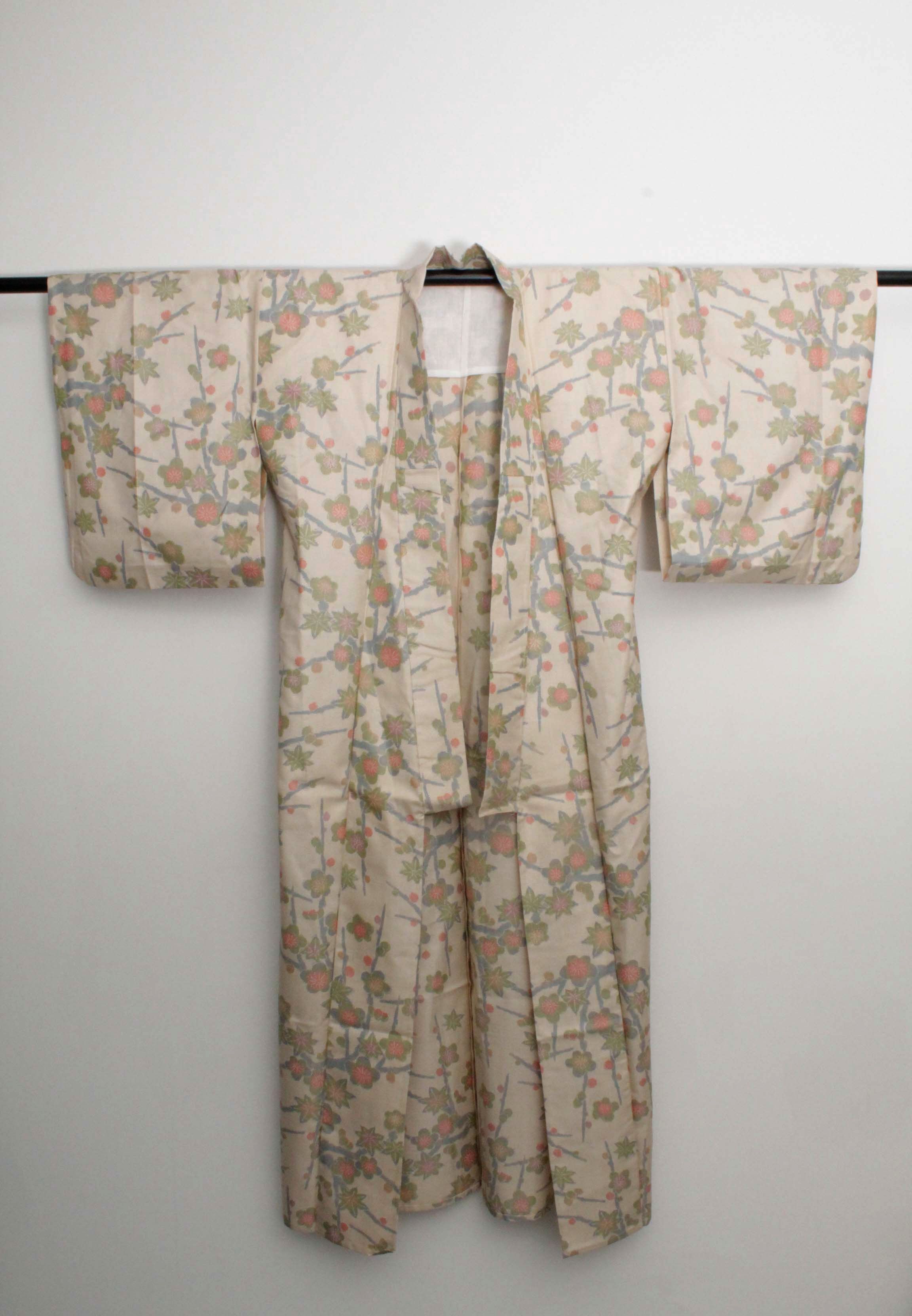 Circa 1950 Vintage Handwoven Oshima Silk Kimono