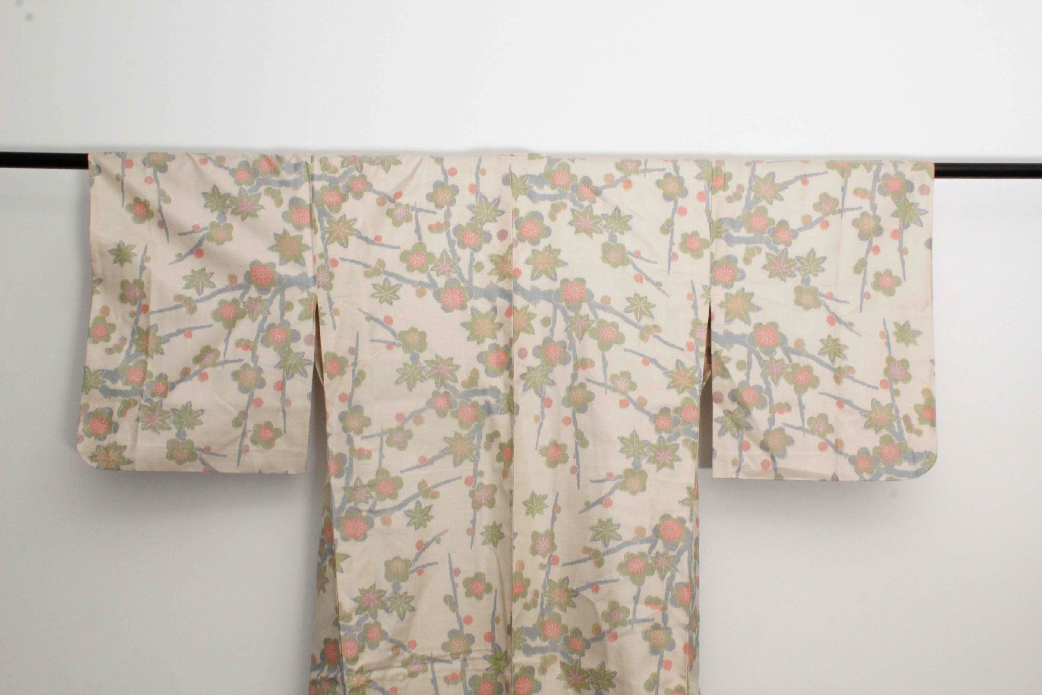 Circa 1950 Vintage Handwoven Oshima Silk Kimono