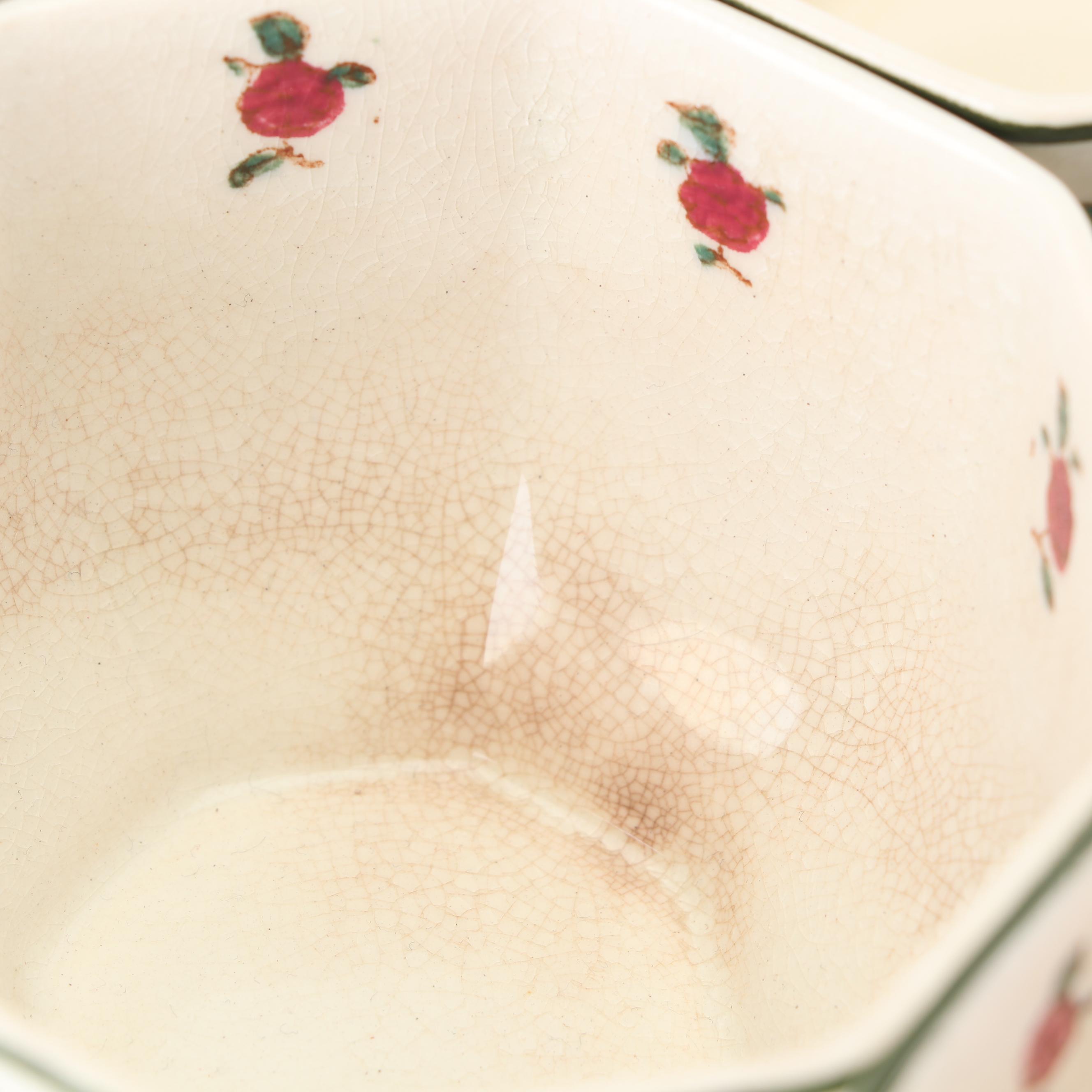 Royal Doulton "Old Leeds Sprays" Earthenware Tea Service, Circa 1912