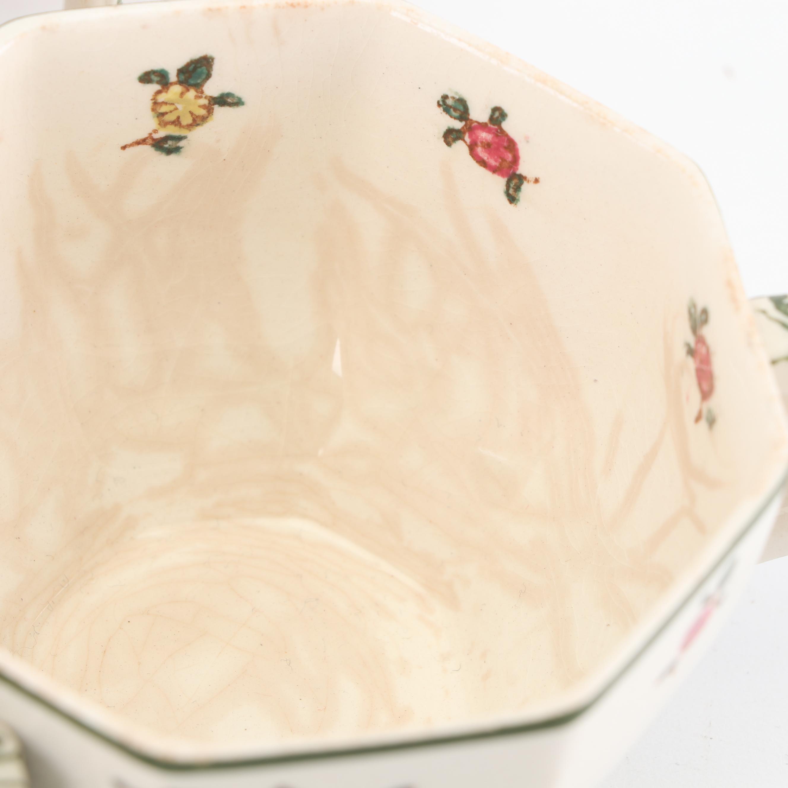 Royal Doulton "Old Leeds Sprays" Earthenware Tea Service, Circa 1912