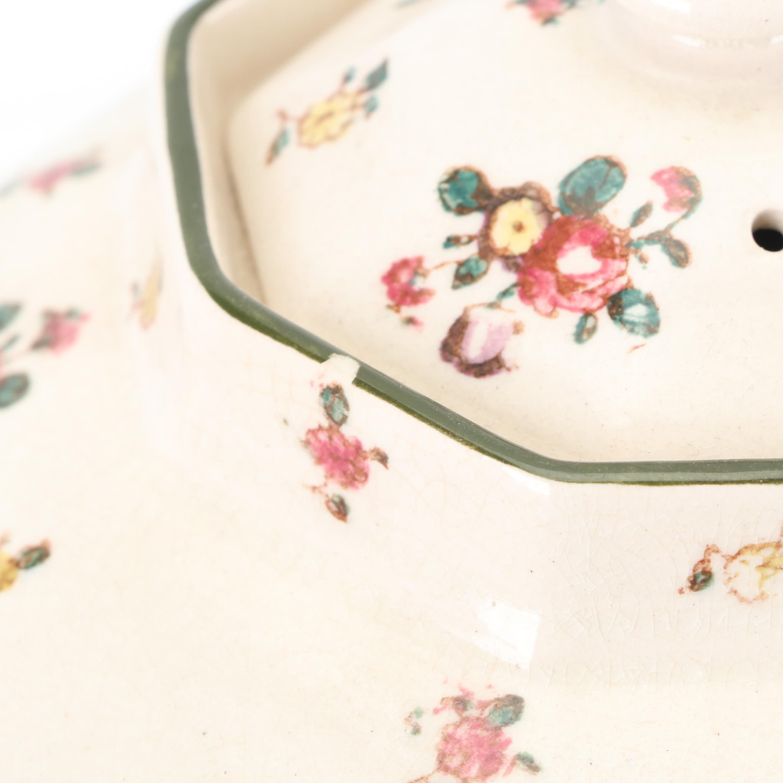 Royal Doulton "Old Leeds Sprays" Earthenware Tea Service, Circa 1912