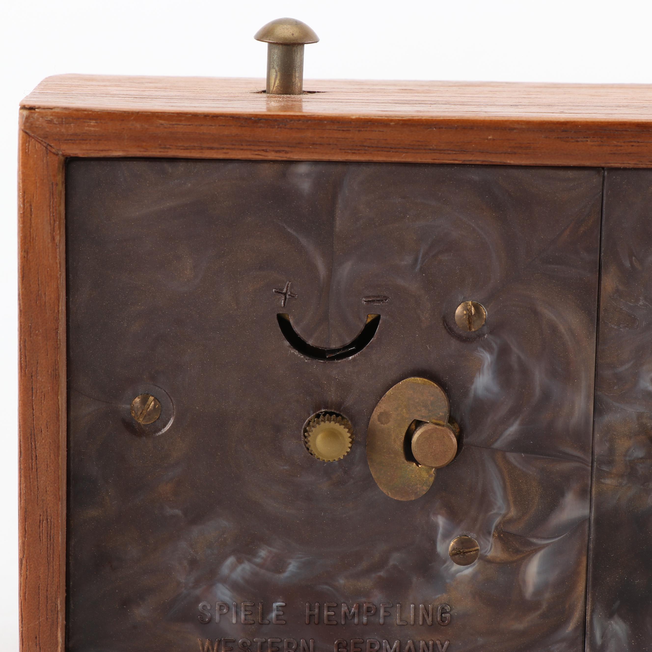 Vintage Spiele Hempfling Chess Clock with Chess Set and Dominoes