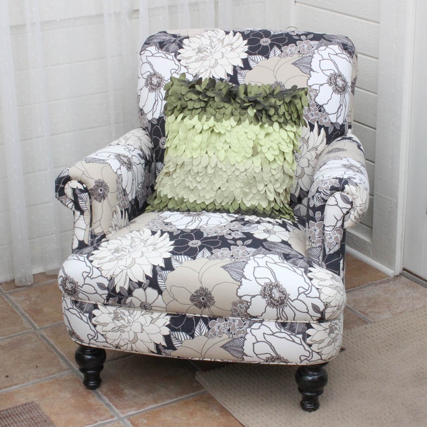 FrontRoom Furnishings Floral Upholstered Armchair