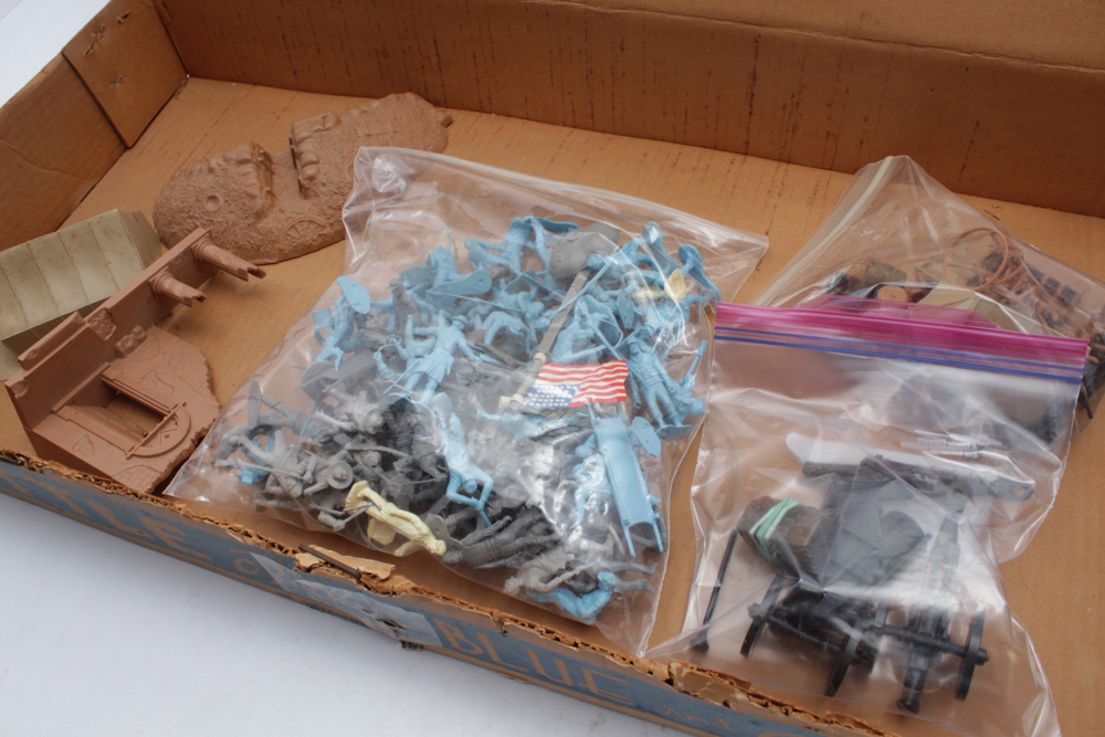 Marx 1962 "The Battle of the Blue and Gray" Playset