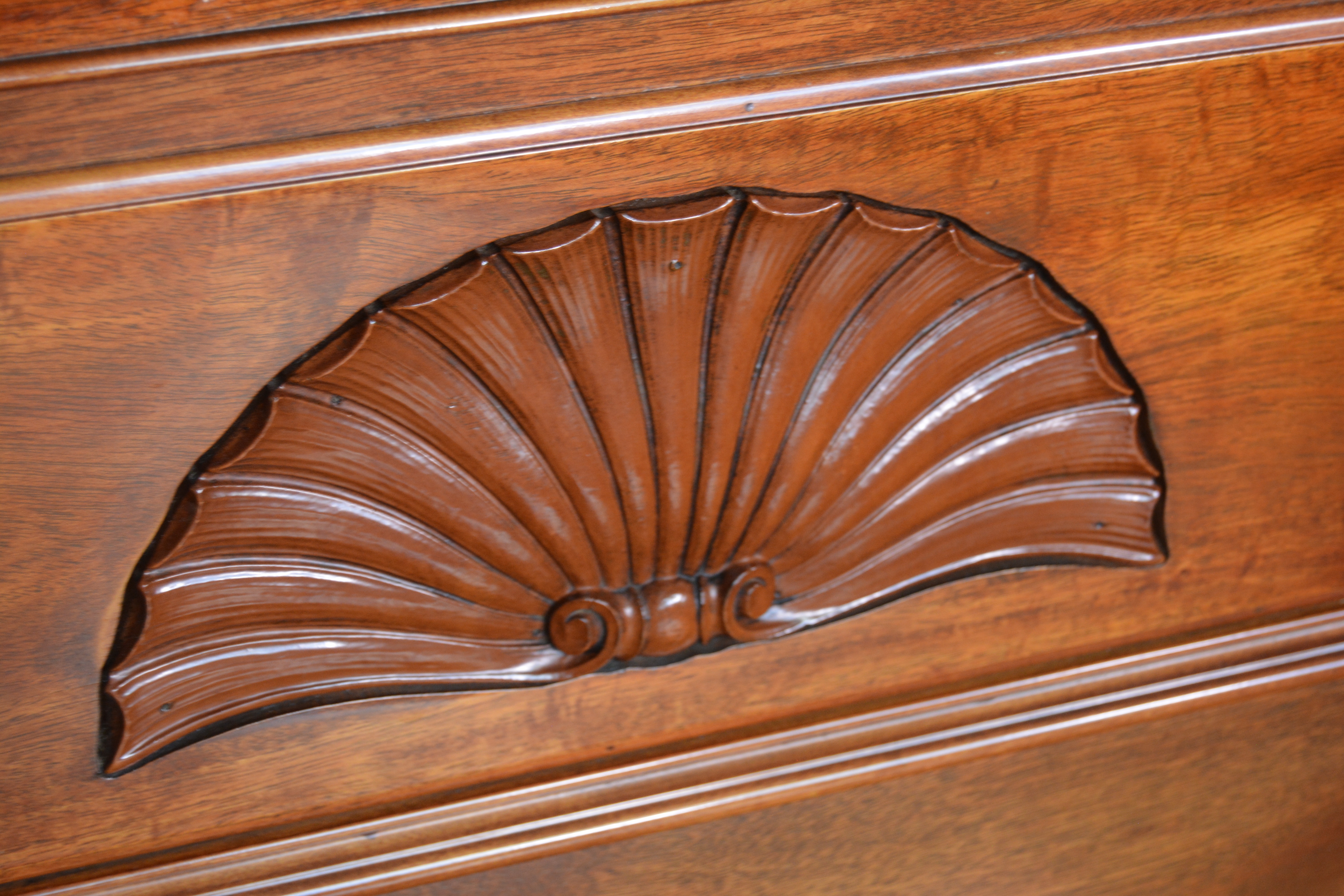 Queen Anne Style Cedar Blanket Chest by Lane Furniture, 21st Century