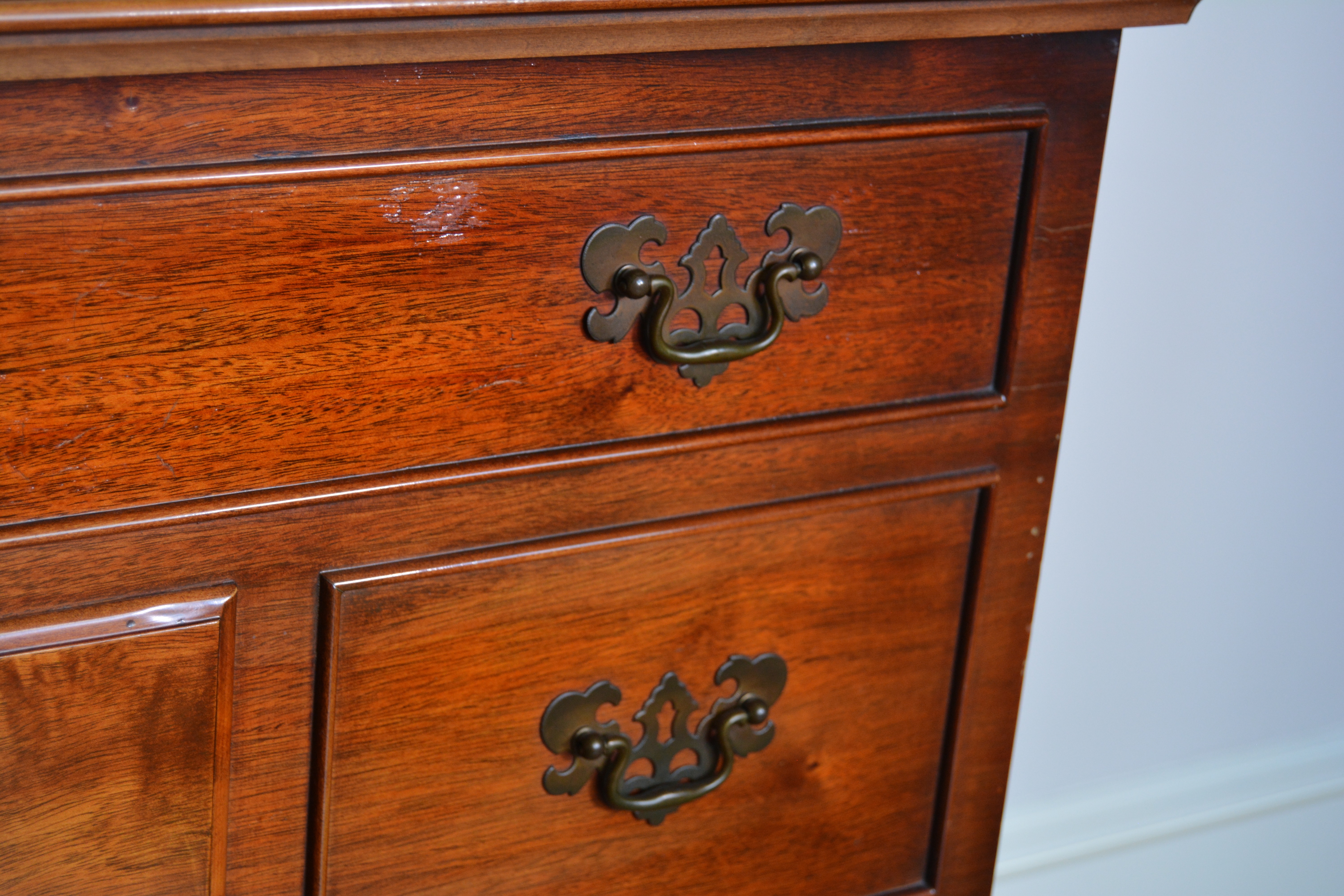 Queen Anne Style Cedar Blanket Chest by Lane Furniture, 21st Century