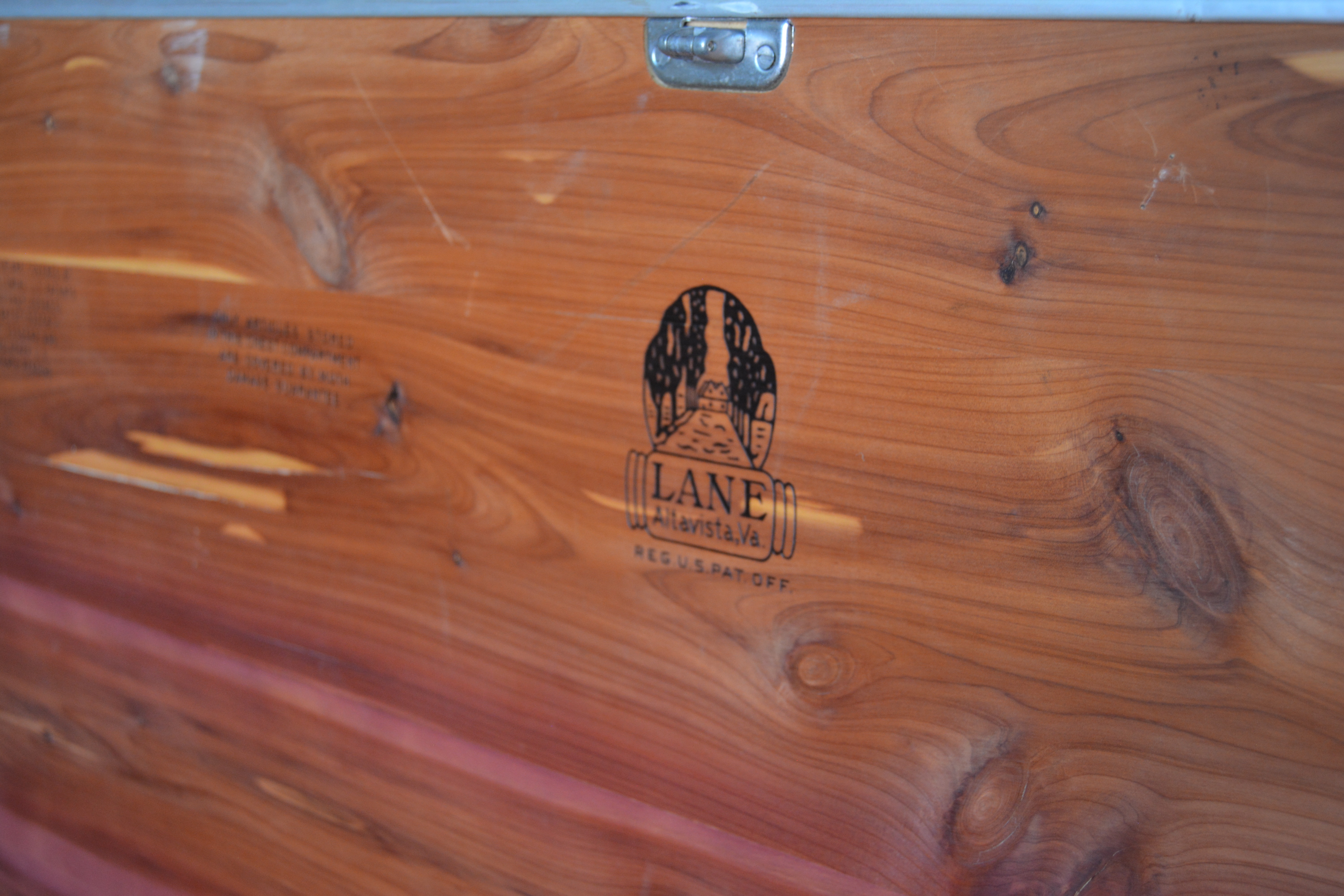 Queen Anne Style Cedar Blanket Chest by Lane Furniture, 21st Century