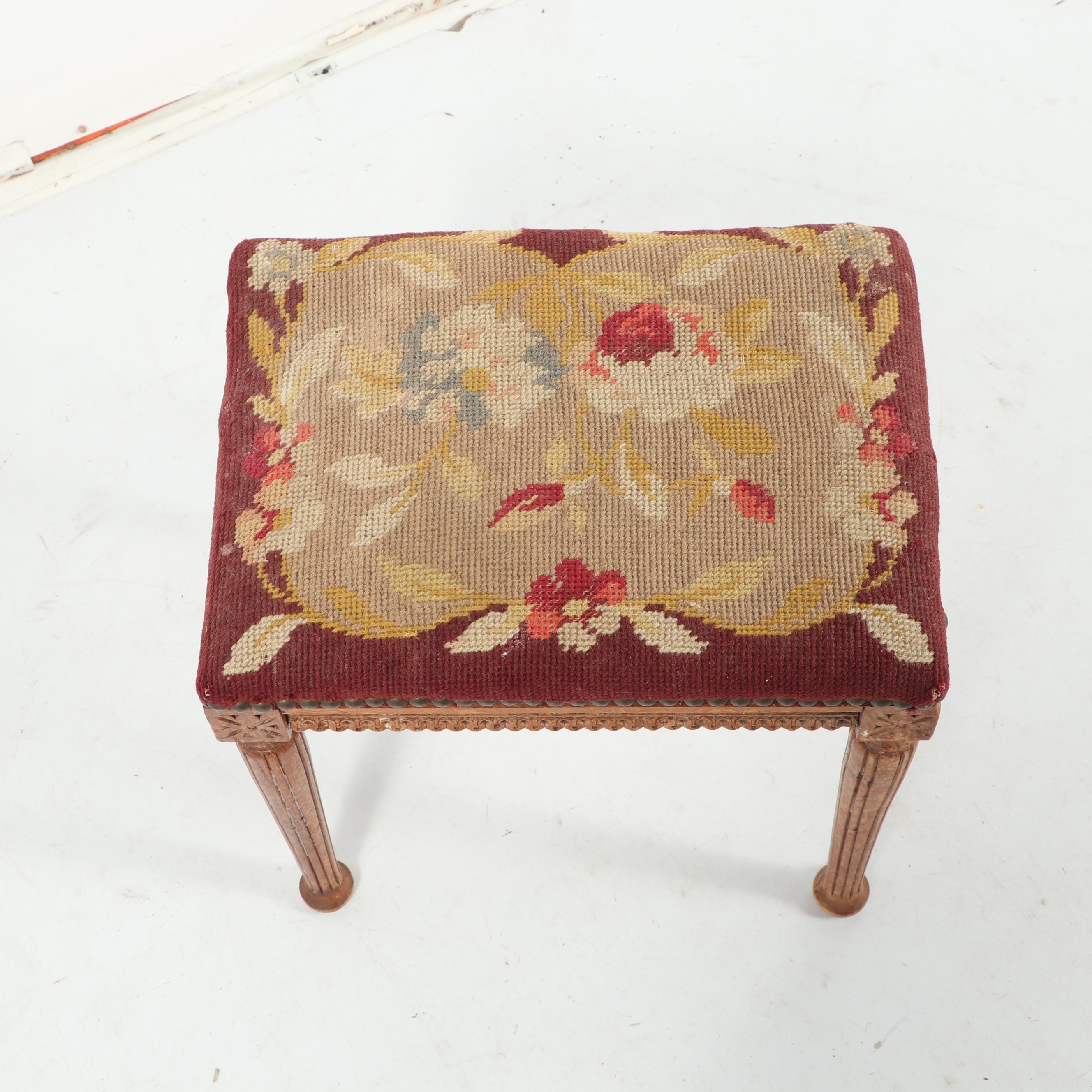 Federal Style Walnut Footstool, 20th Century