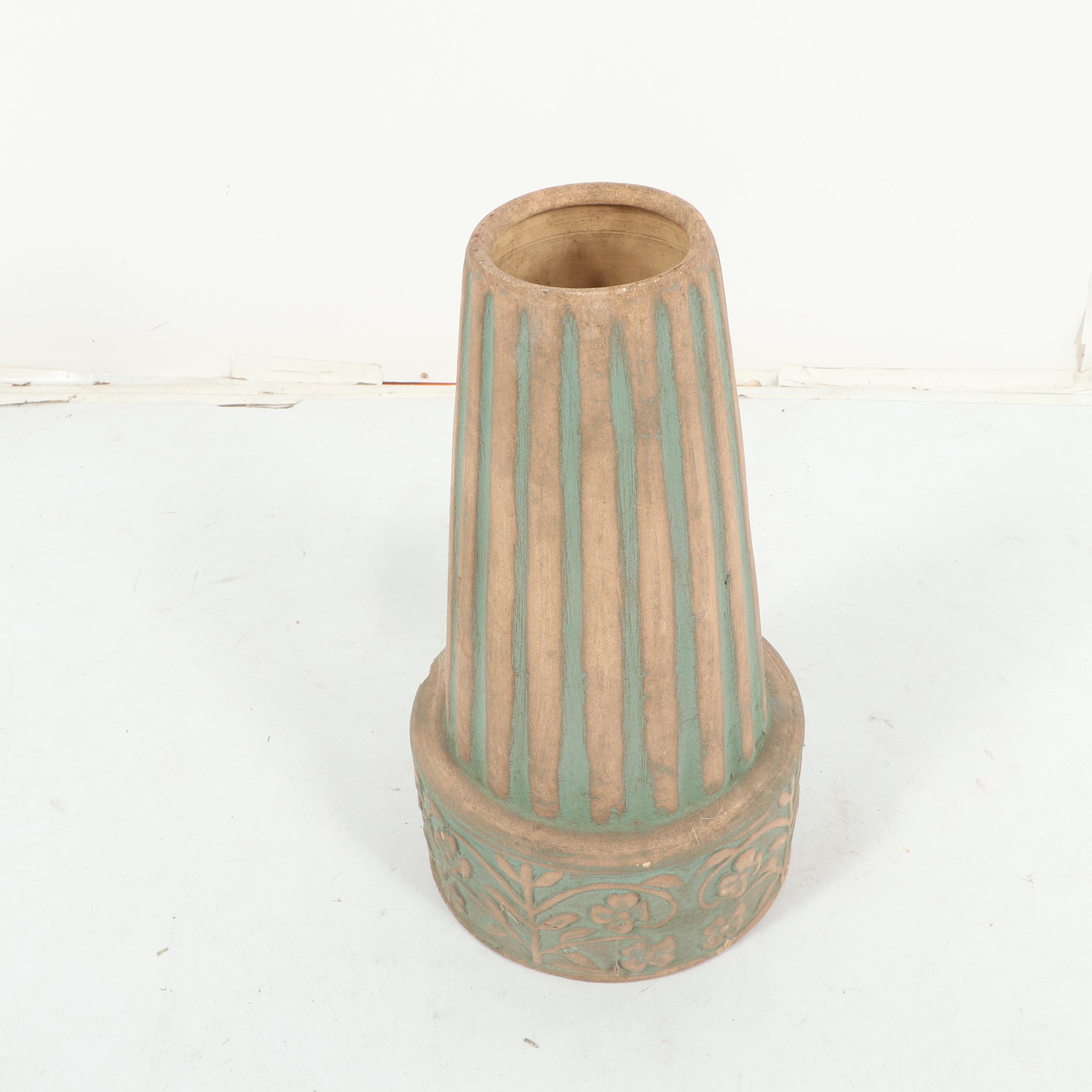 Embossed Earthenware Pedestal Base