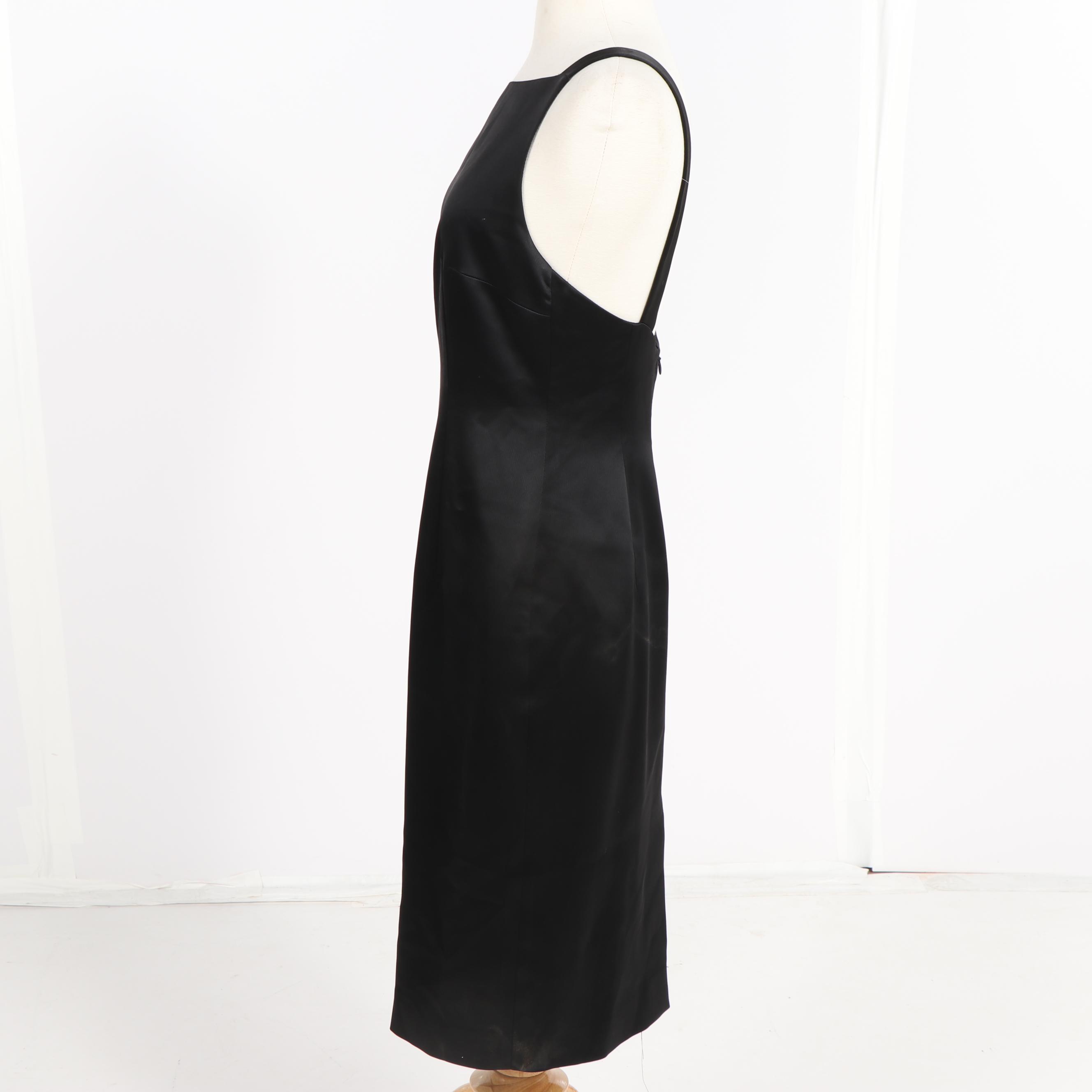 Tahari Black and Red Sleeveless Cocktail Dresses