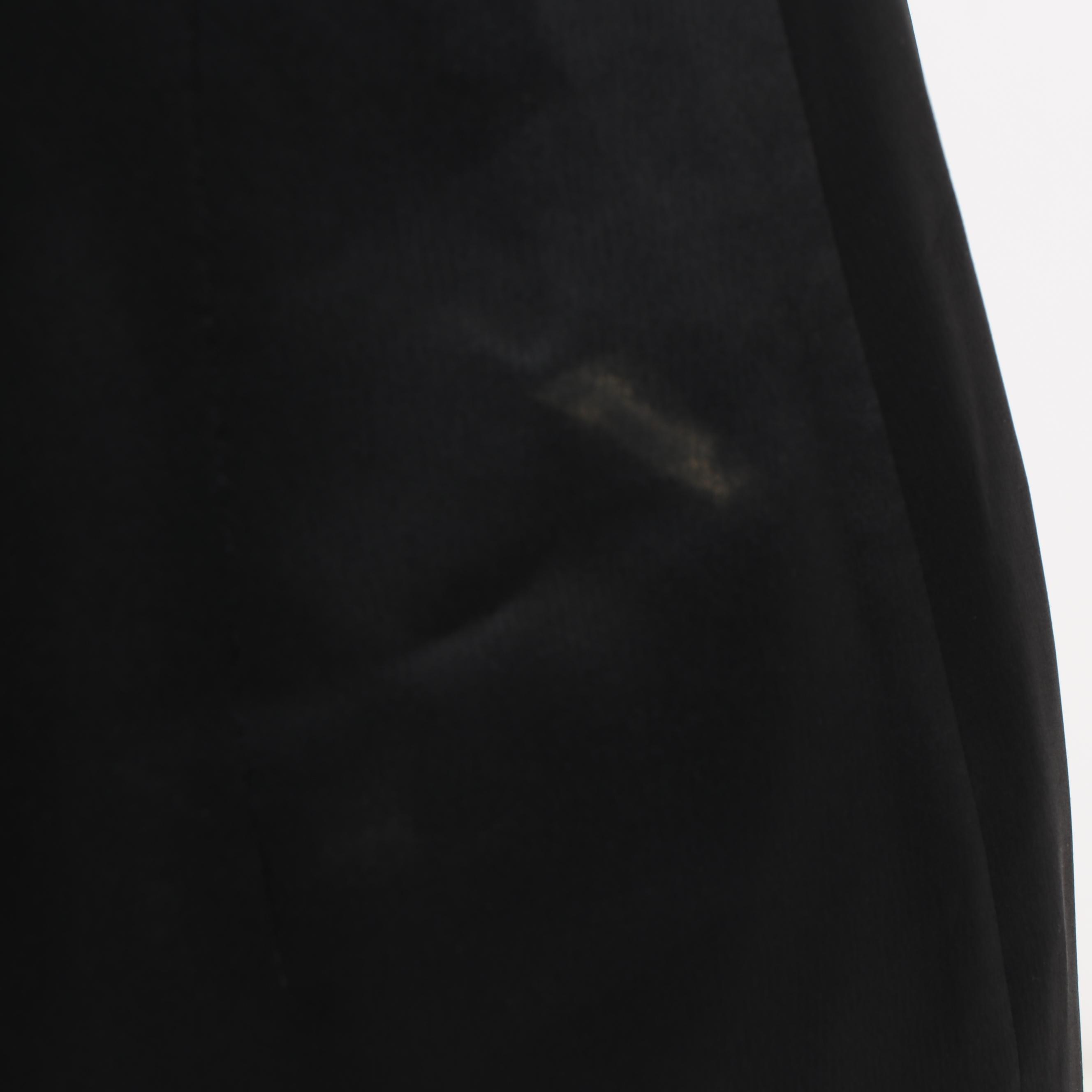 Tahari Black and Red Sleeveless Cocktail Dresses