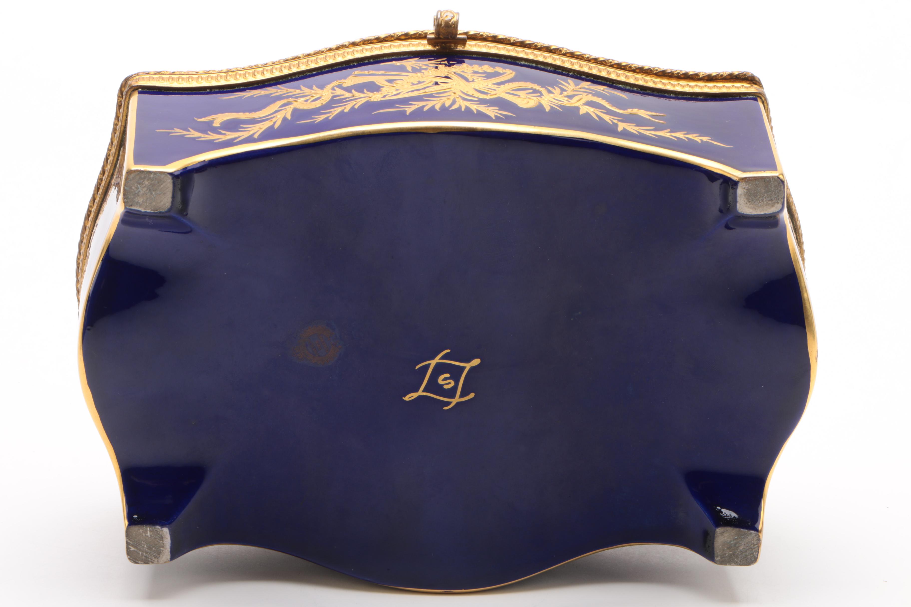 Sèvres Style Chateau des Tuileries Dresser Box