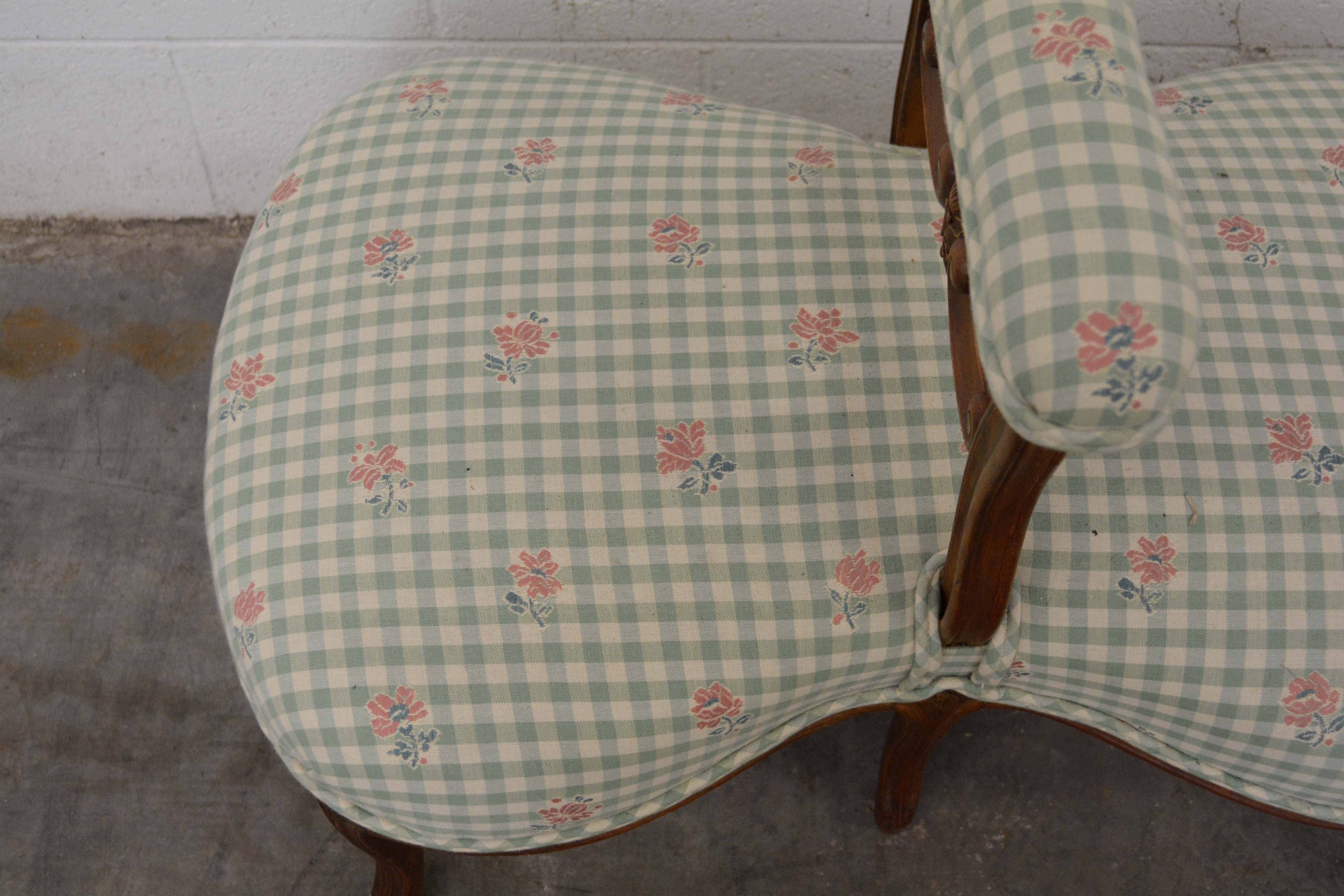 French Provincial Style Beechwood Chaise L'Amour, 20th Century