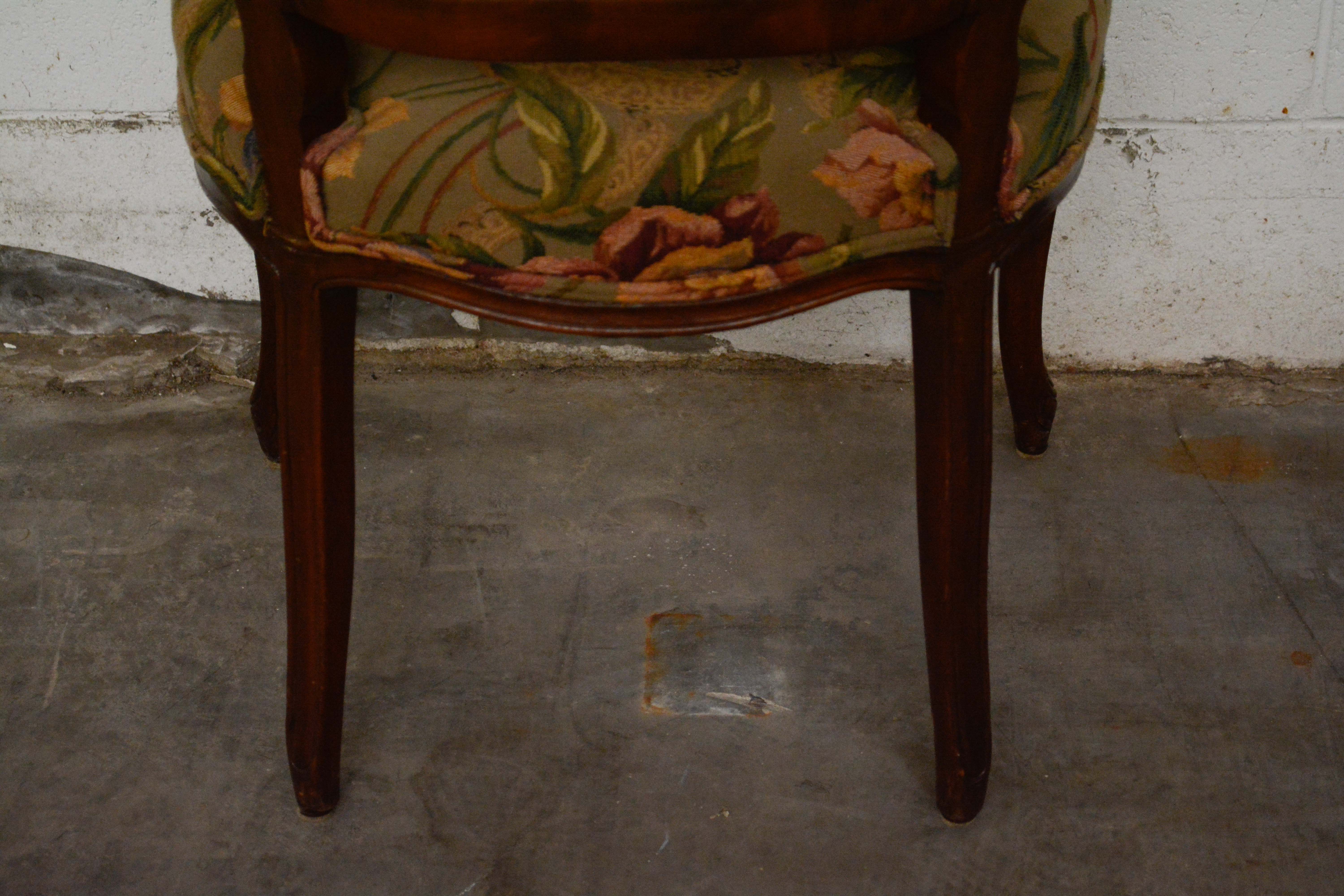 French Provincial Style Walnut Dining Chairs Set, 20th Century