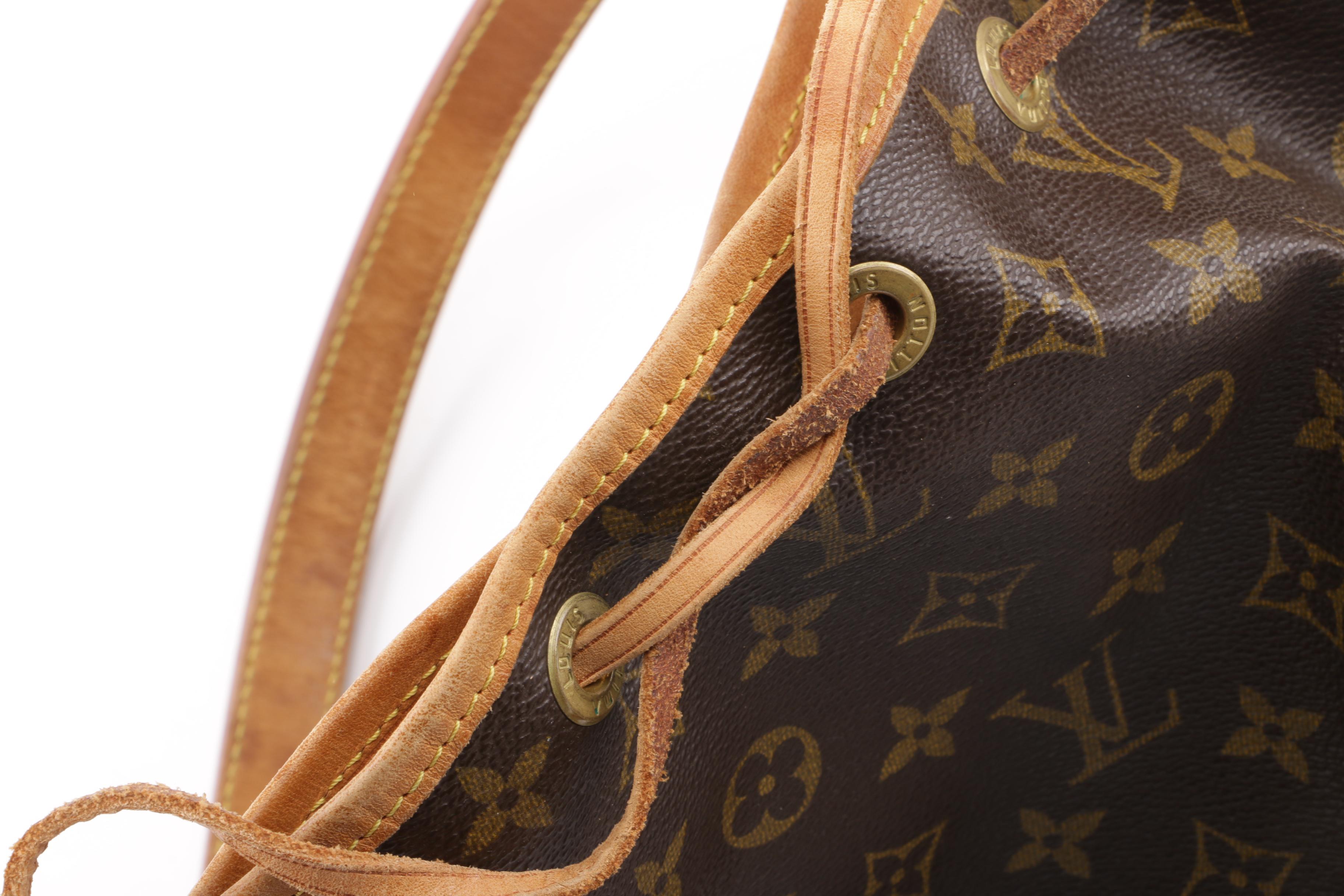 1993 Vintage Louis Vuitton Paris Monogram Canvas Noe Bucket Bag