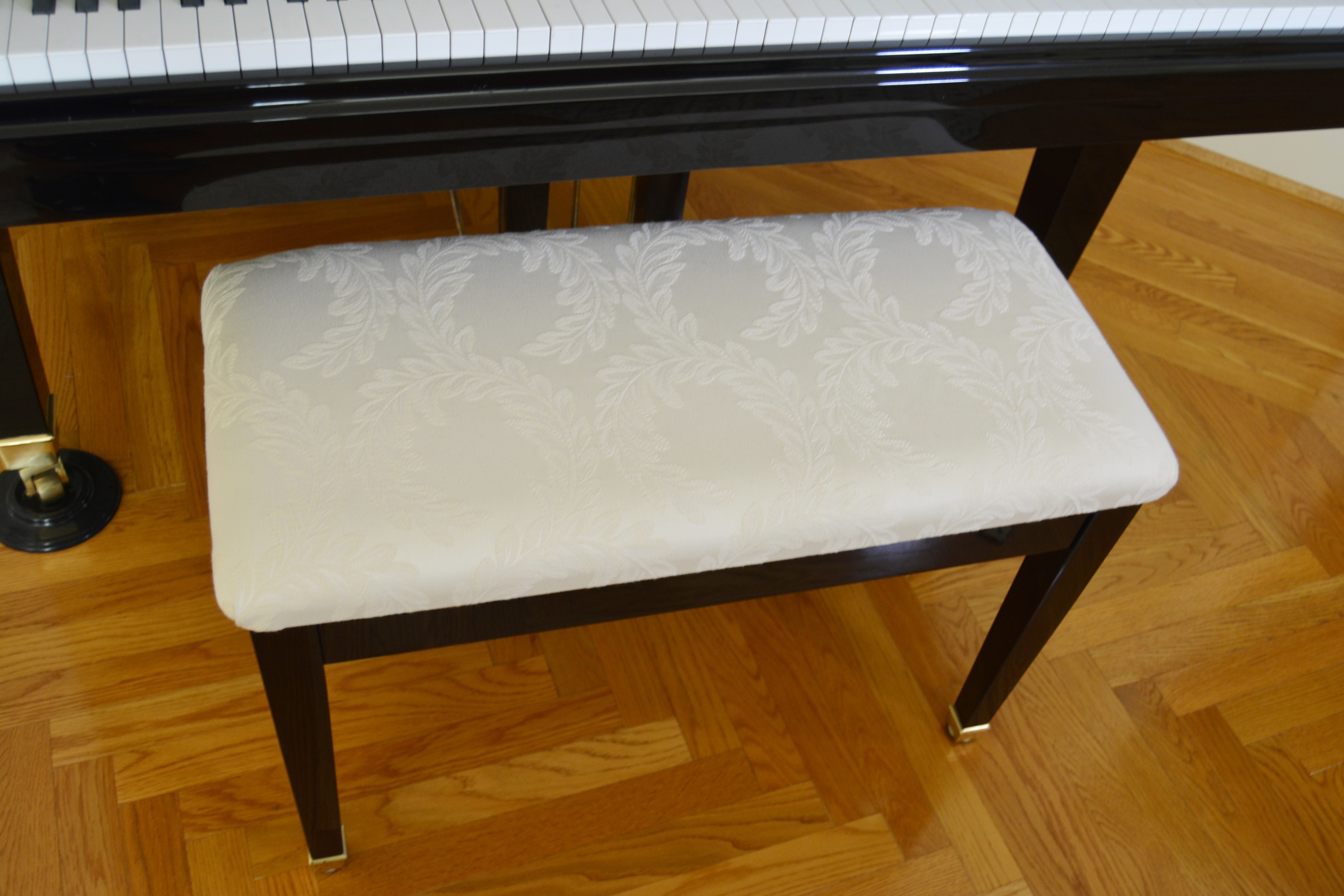 Wurlitzer Grand Piano Model C173 and Bench