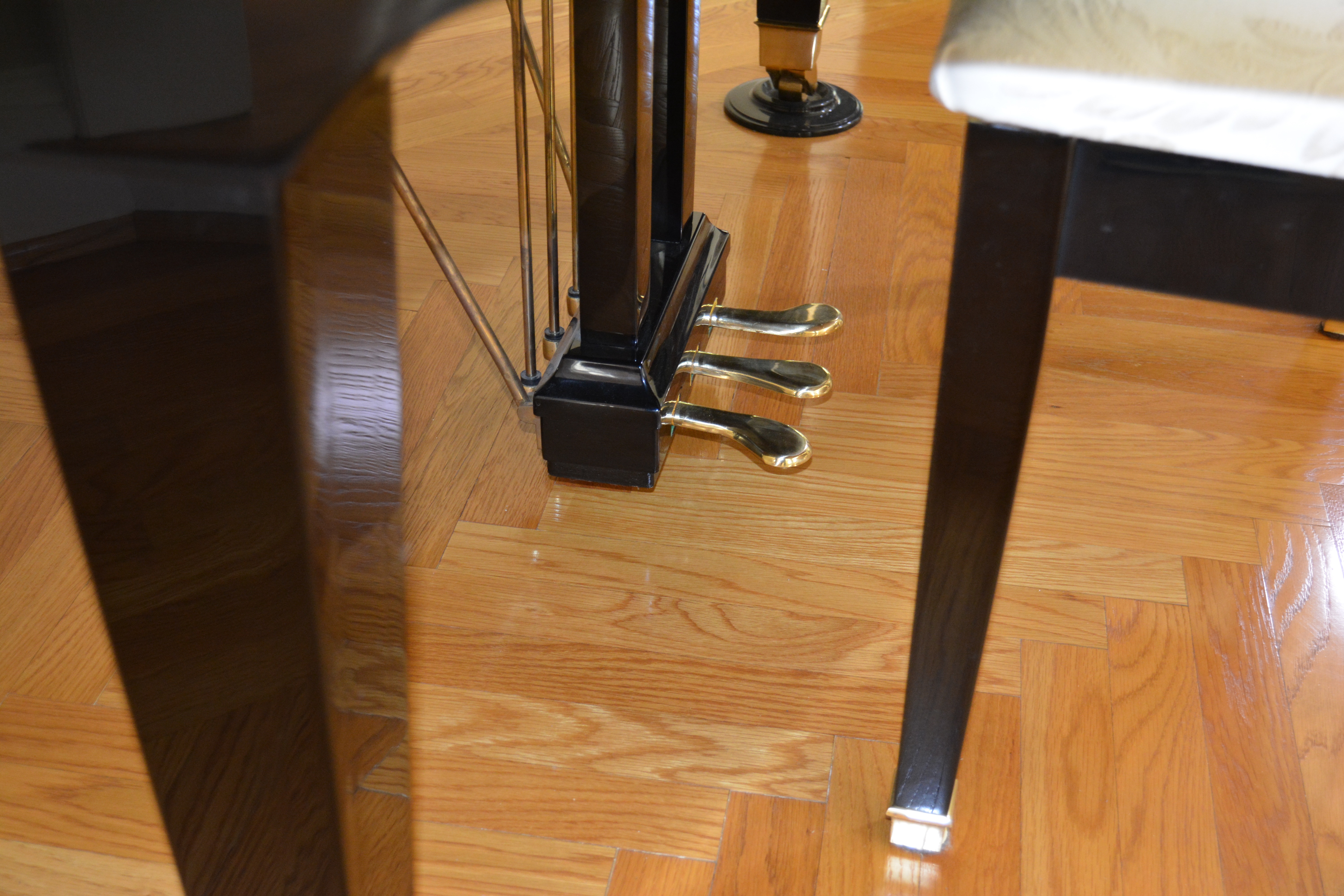 Wurlitzer Grand Piano Model C173 and Bench