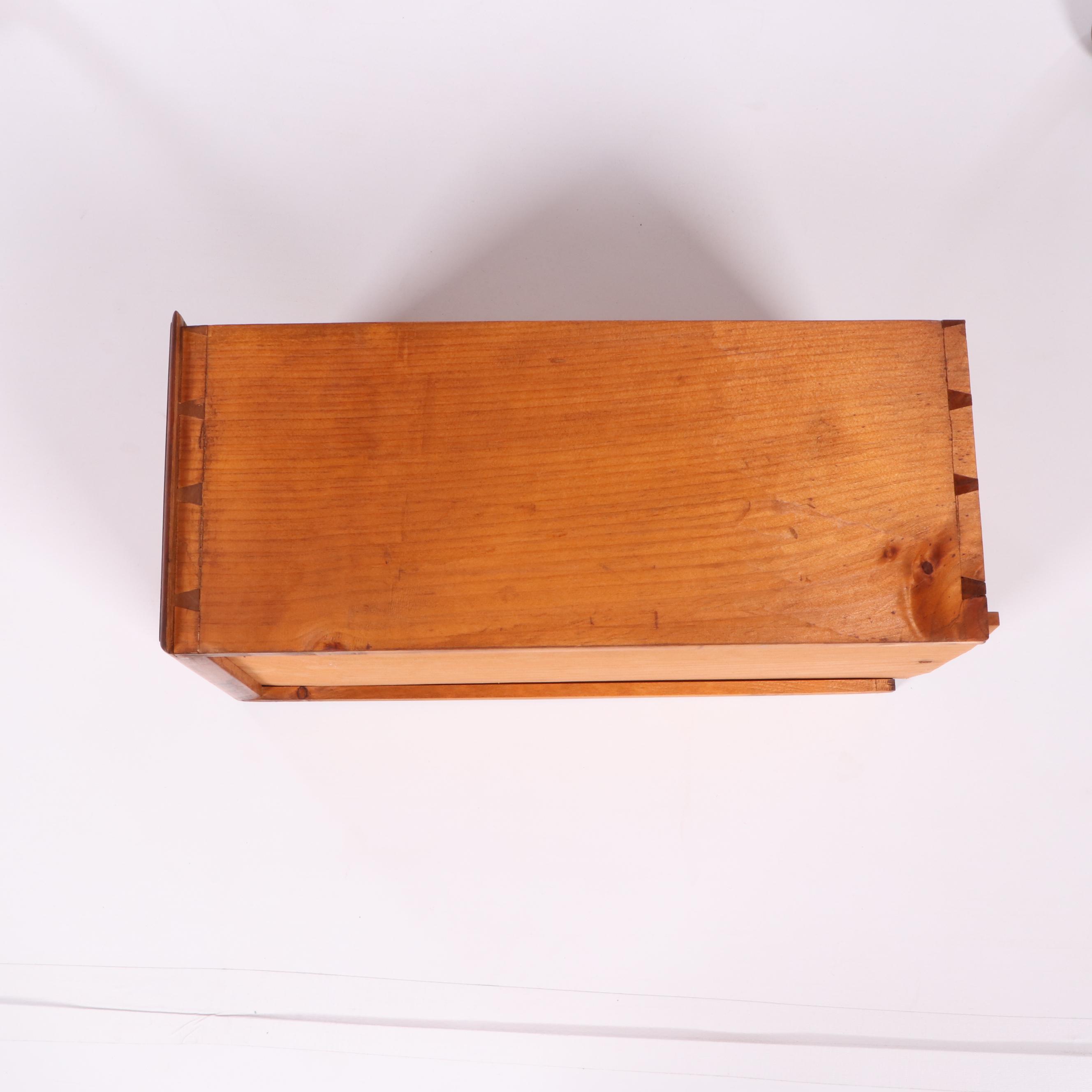 Queen Anne Style Maple Highboy, 20th Century