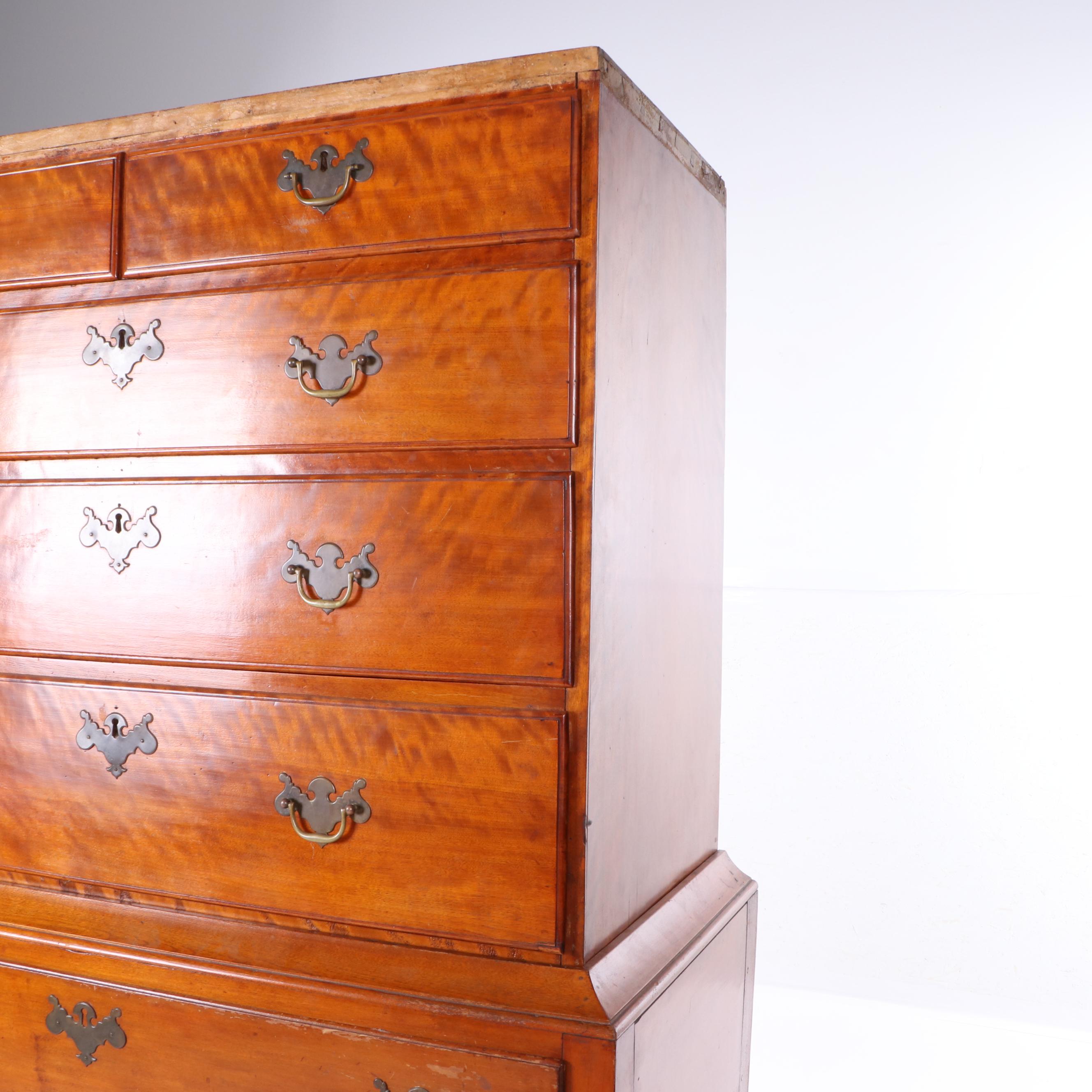 New England Queen Anne Cherrywood Highboy, Mid 18th Century