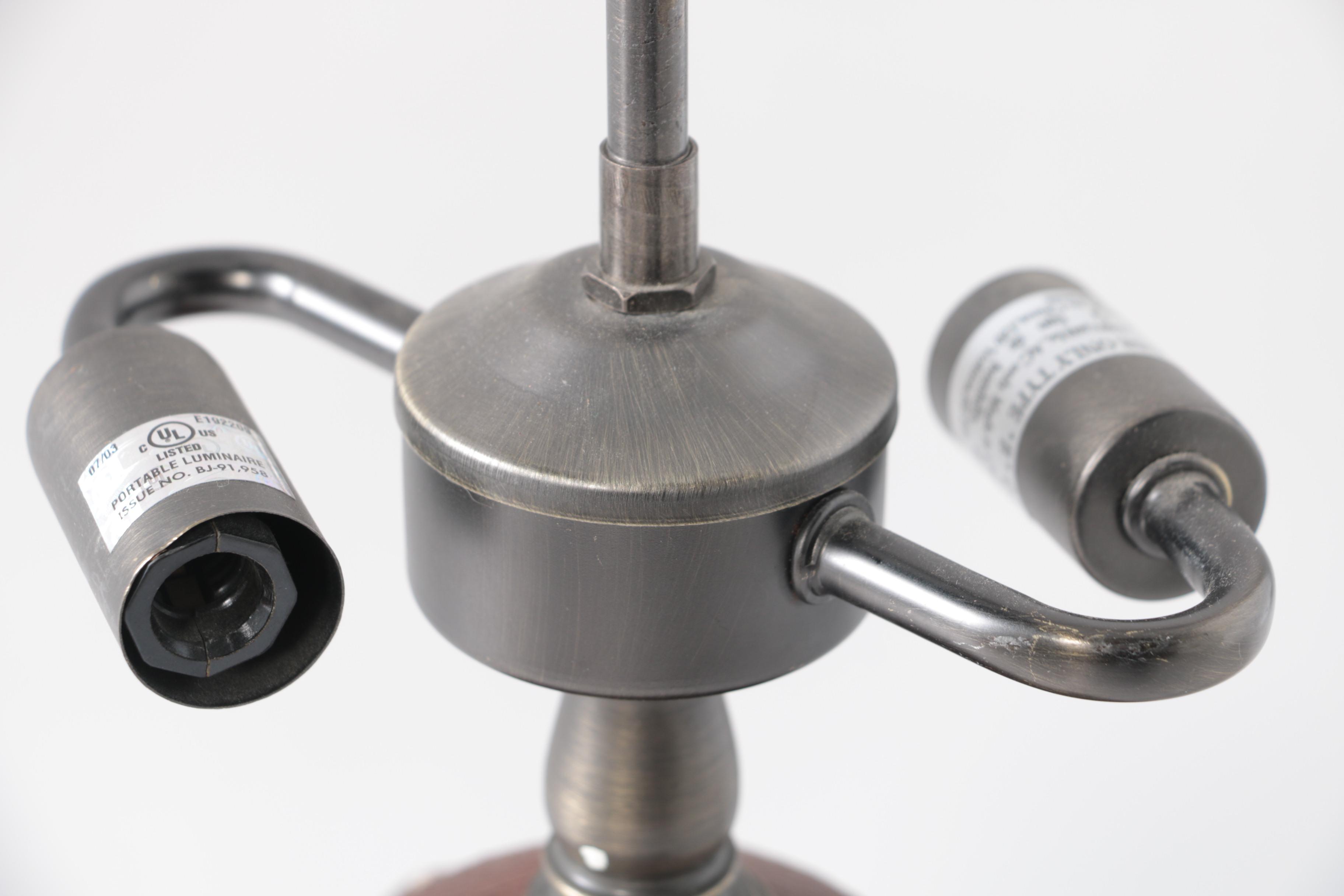 Dale Tiffany Craftsman Style Slag and Stained Glass Table Lamp