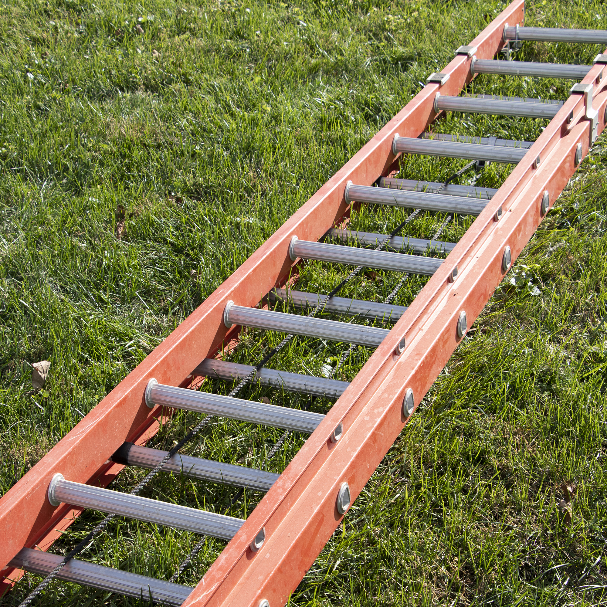 Werner Electro-Master Fiberglass Extension Ladder