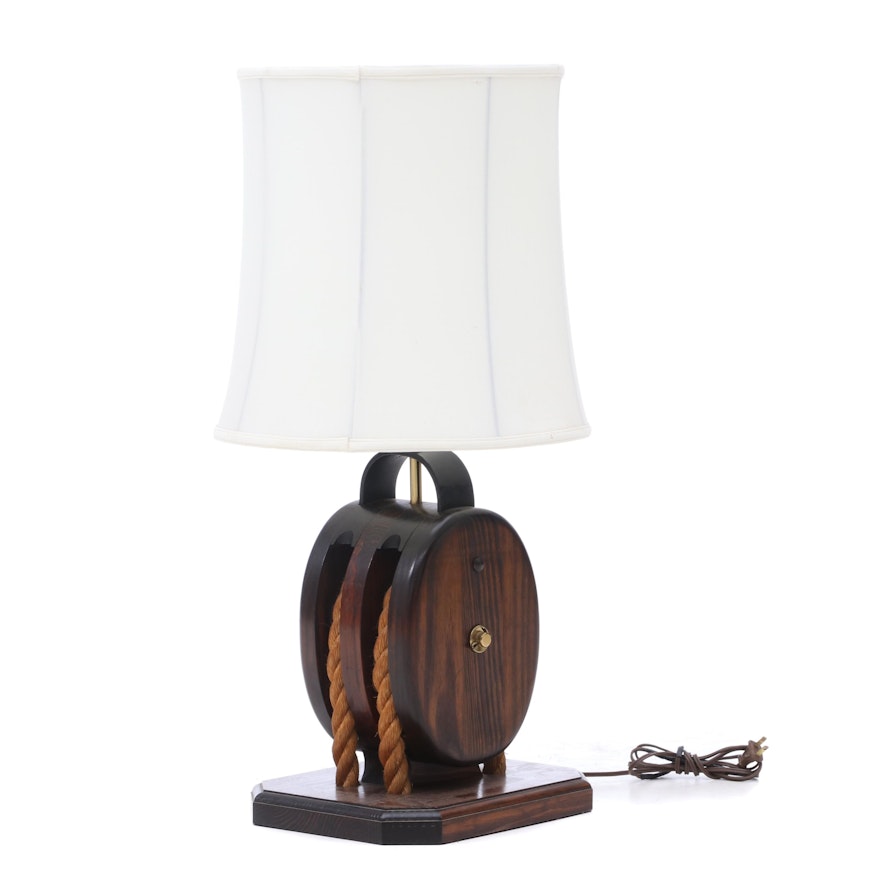 Decorative Rope and Pulley Table Lamp
