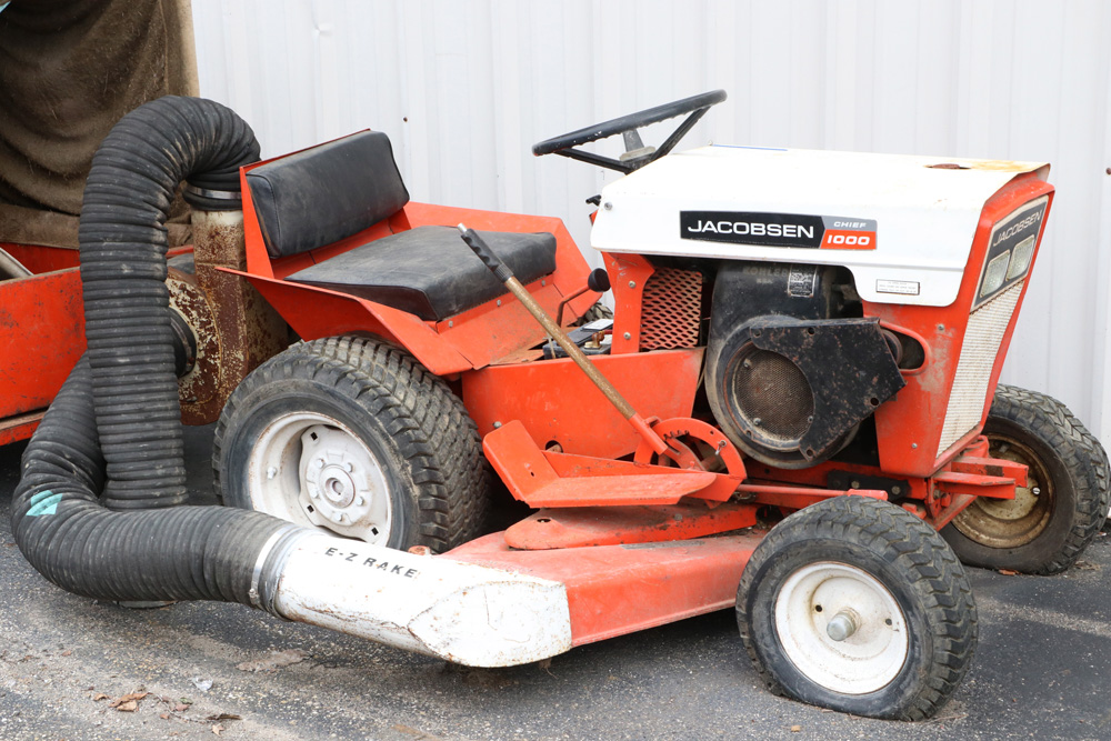 Jacobsen "Chief 1000" Lawn Tractor and Accessories
