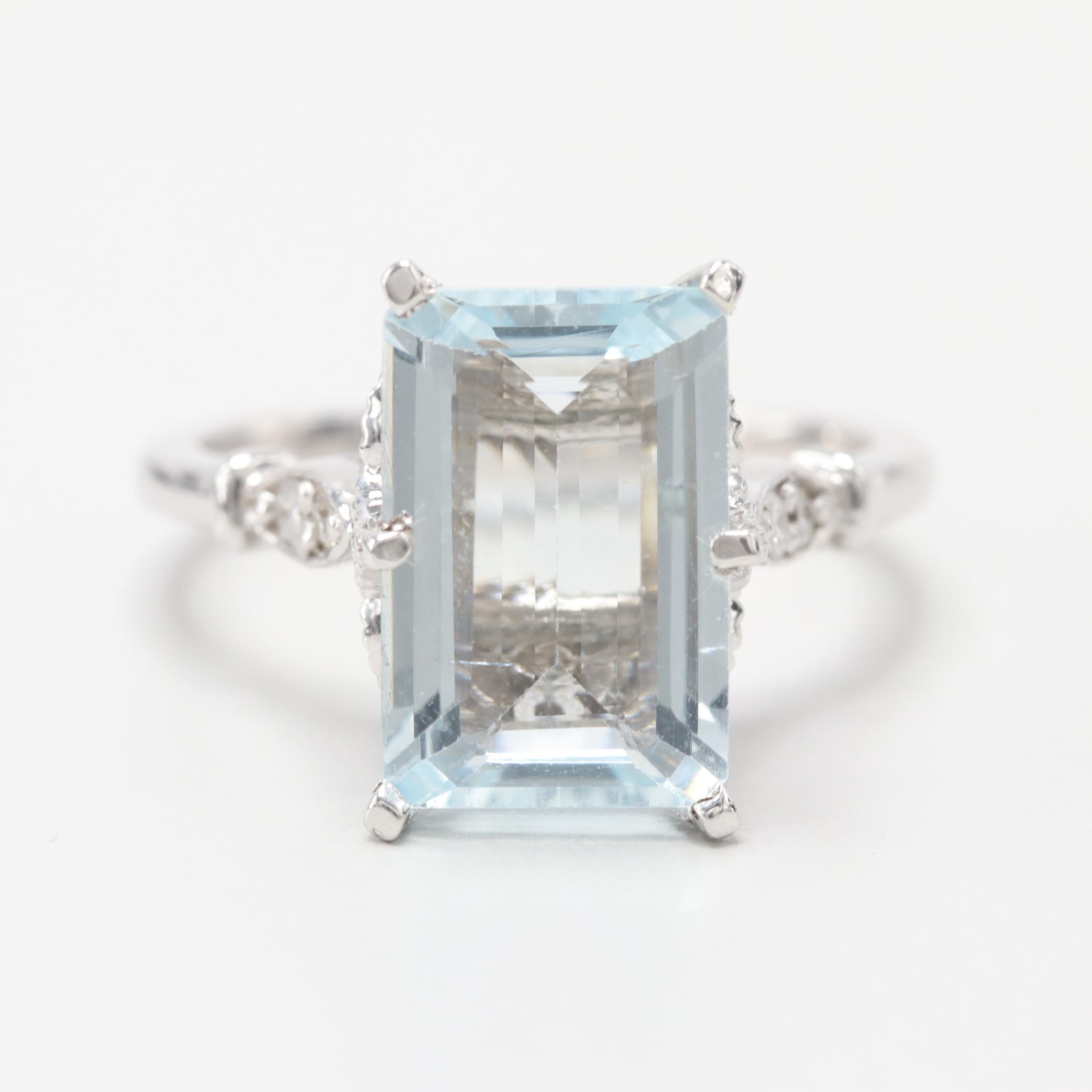 14K White Gold Aquamarine and Diamond Ring