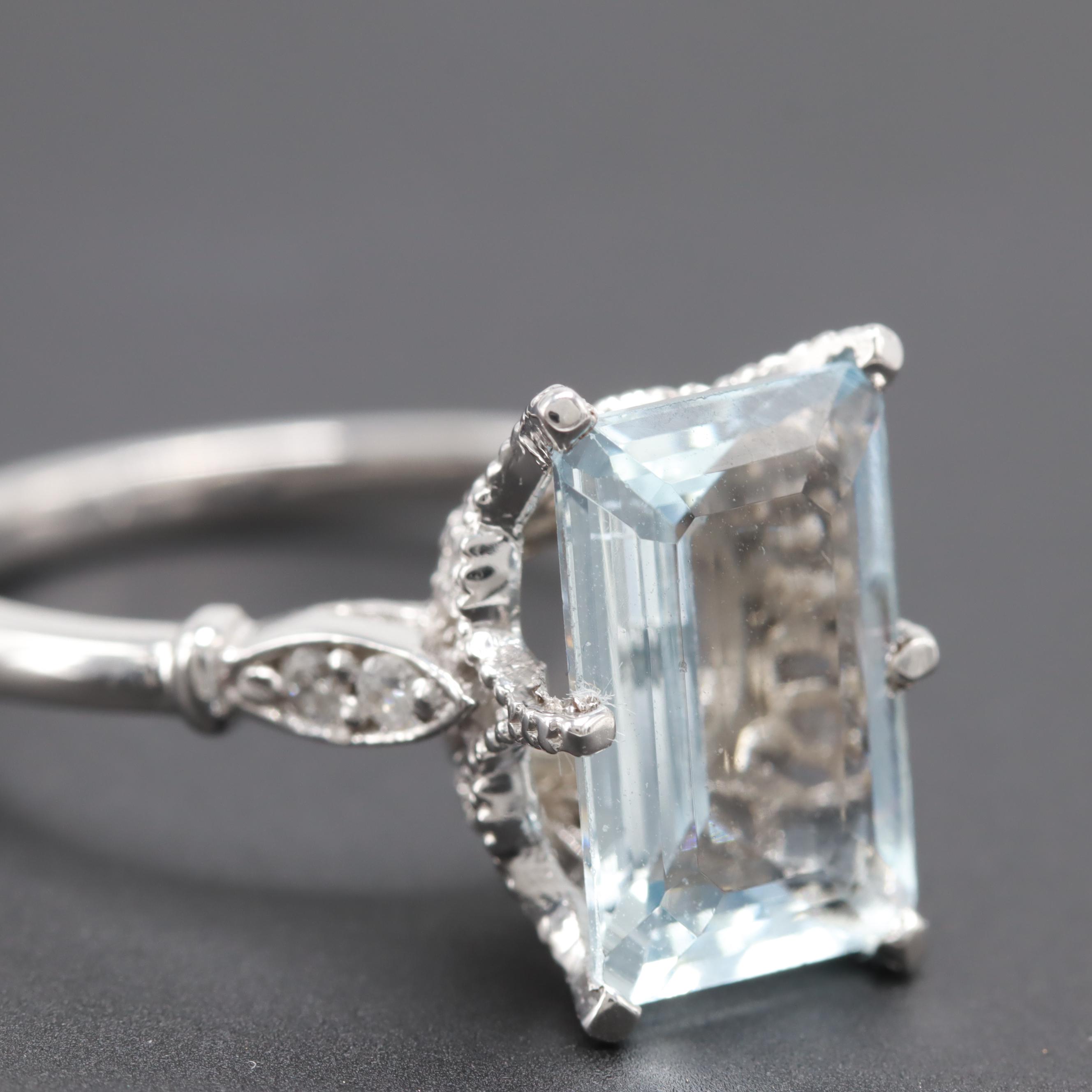14K White Gold Aquamarine and Diamond Ring