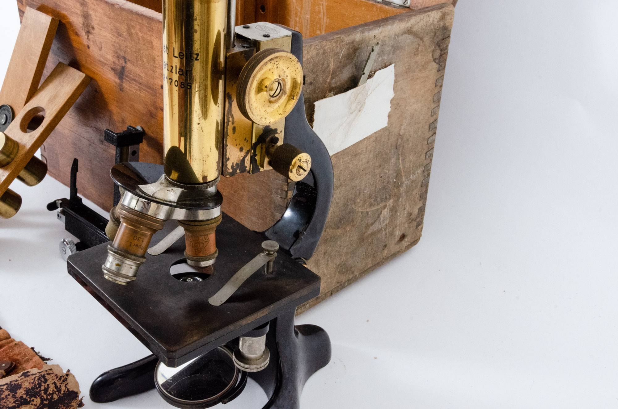 1922 Ernst Leitz Wetzlar Brass Microscope with Original Case and Accessories