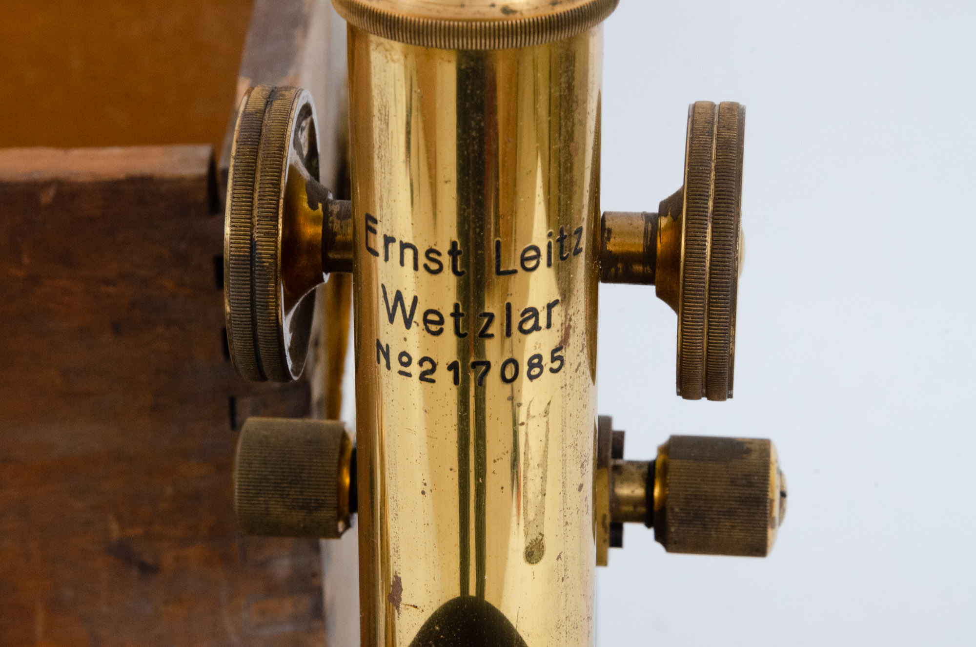 1922 Ernst Leitz Wetzlar Brass Microscope with Original Case and Accessories