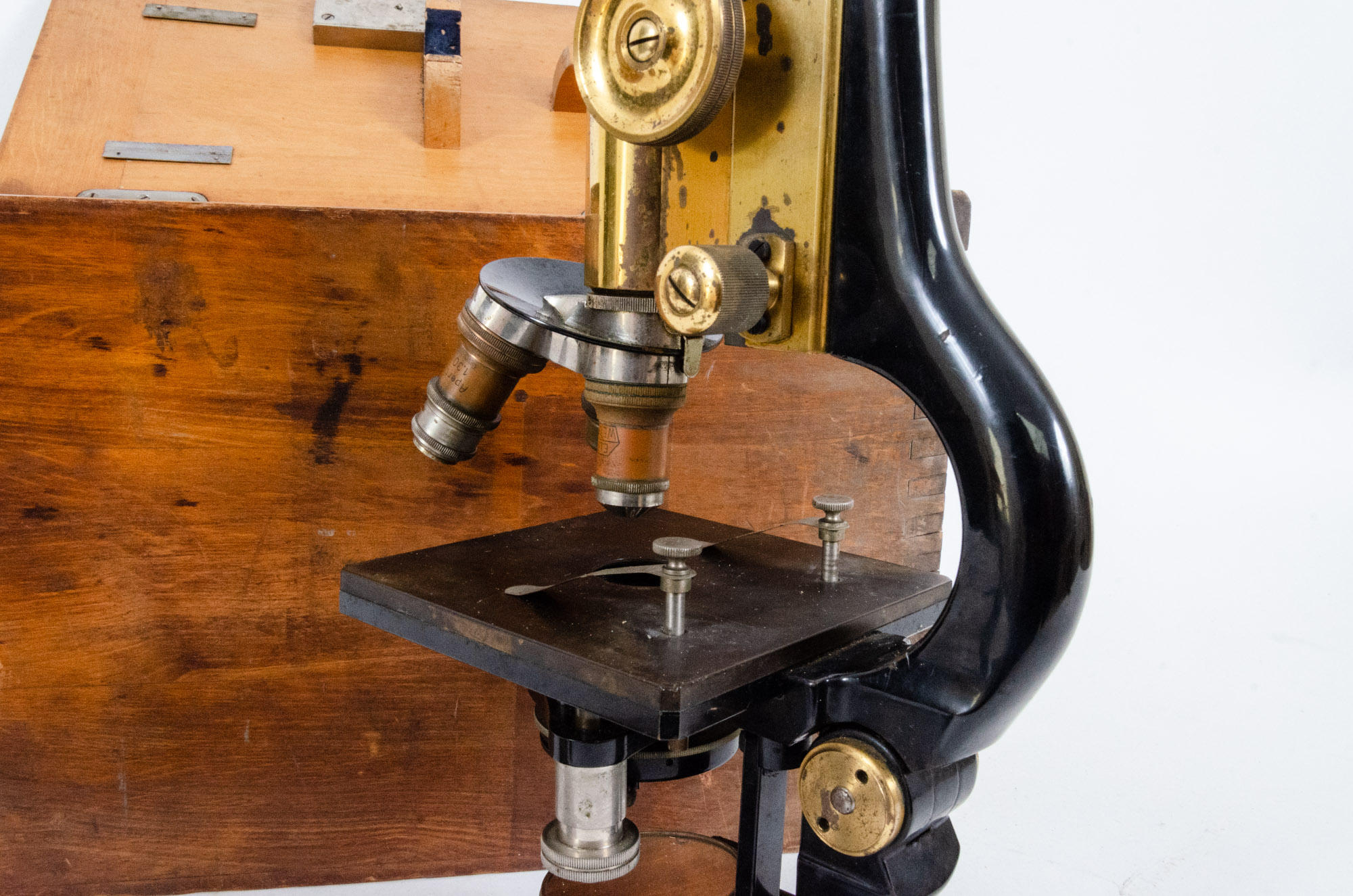 1922 Ernst Leitz Wetzlar Brass Microscope with Original Case and Accessories