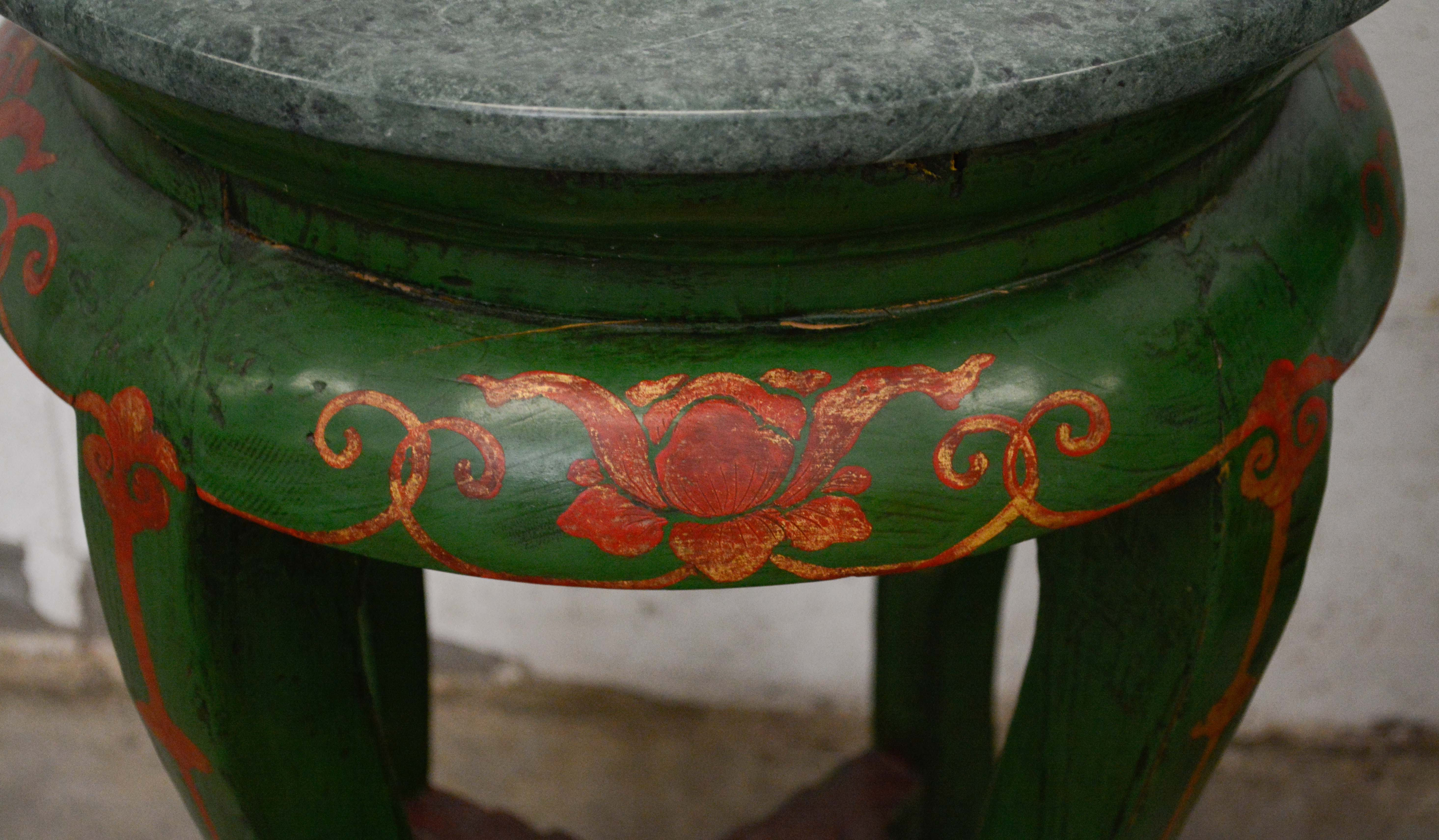 Pair of Chinese Export Paint-Decorated and Green Marble Stands, 20th Century