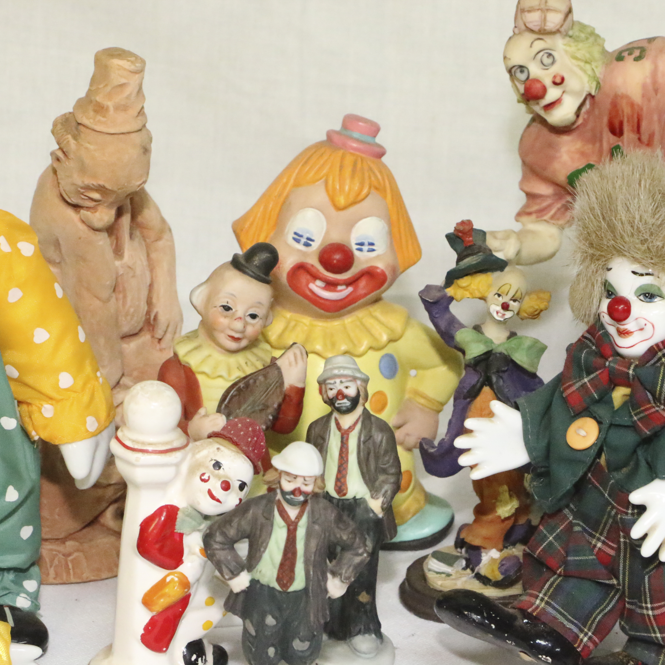 Porcelain Clown Dolls and Figurines with Table Clock