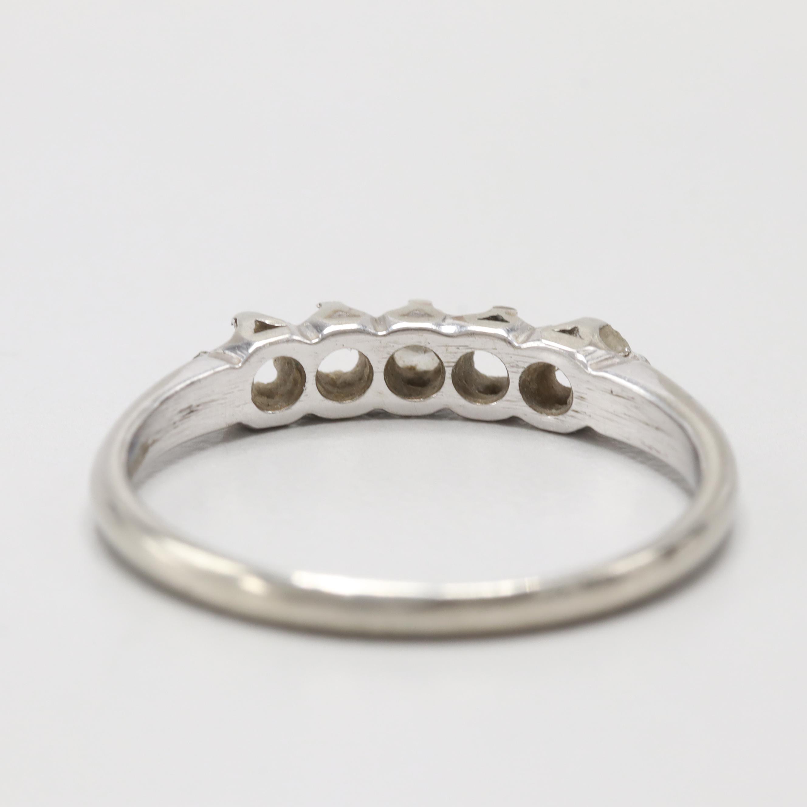 14K White Gold Diamond Ring